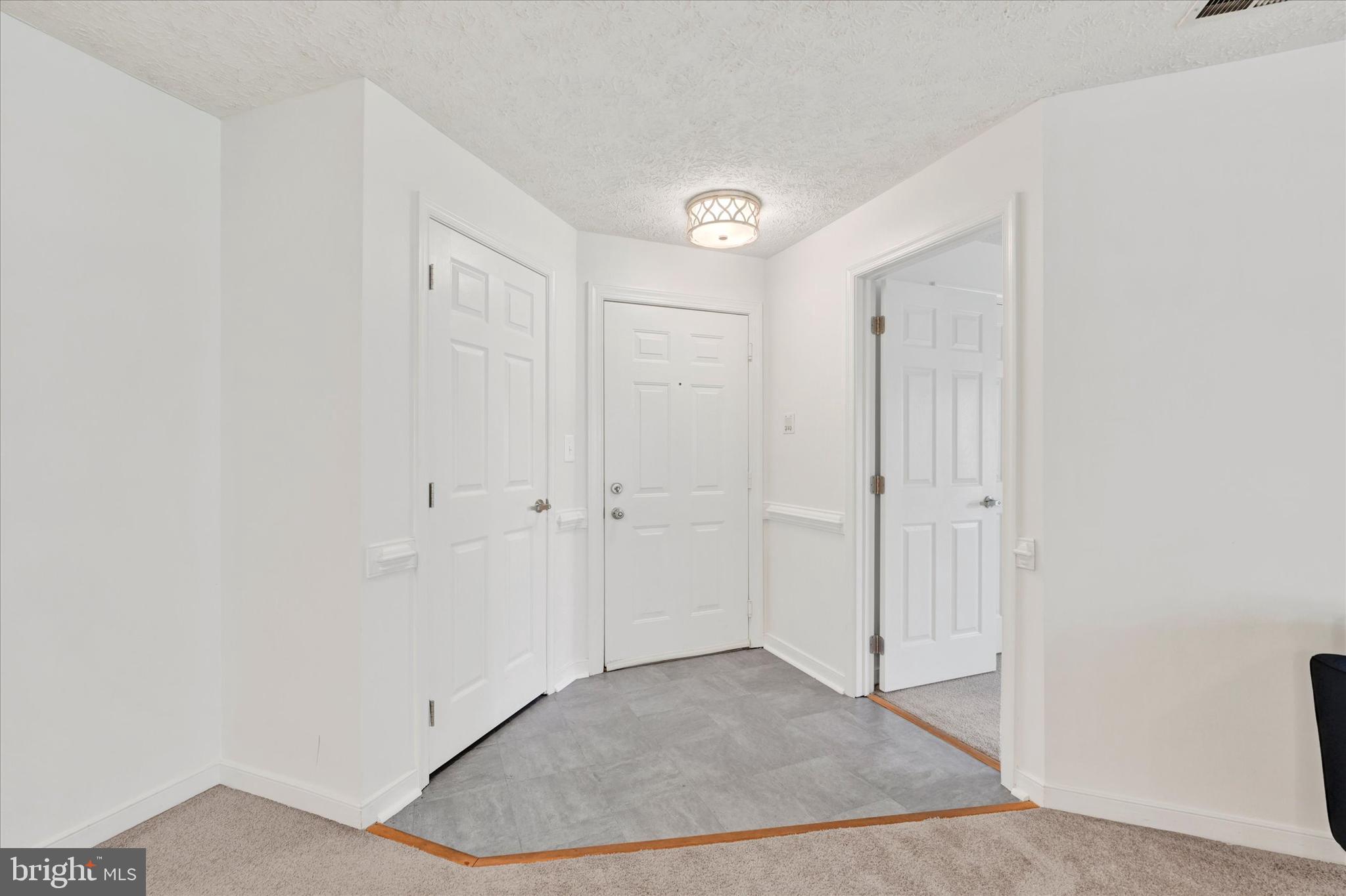 COUNTRY WALK - Residential