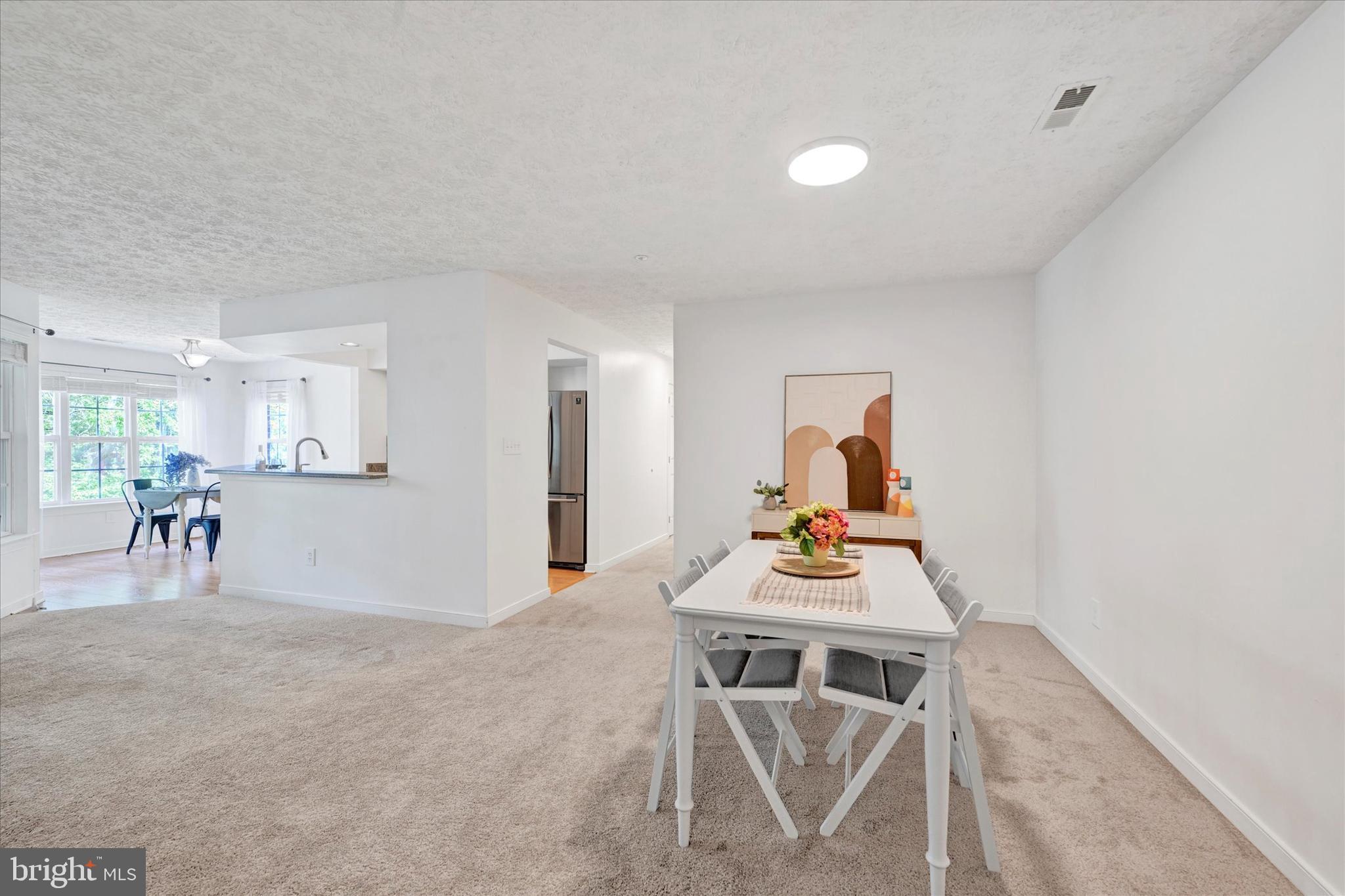 COUNTRY WALK - Residential