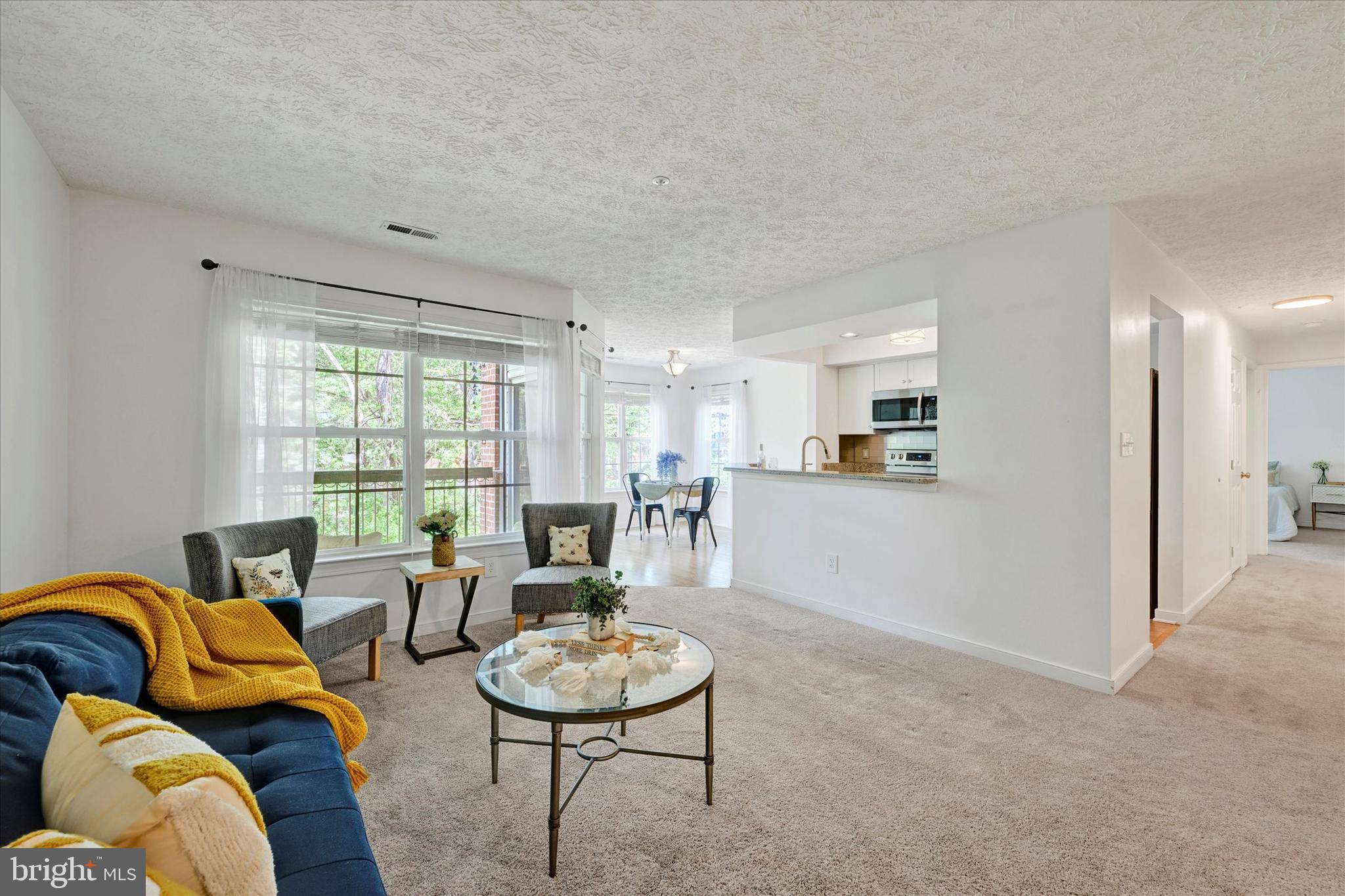 COUNTRY WALK - Residential