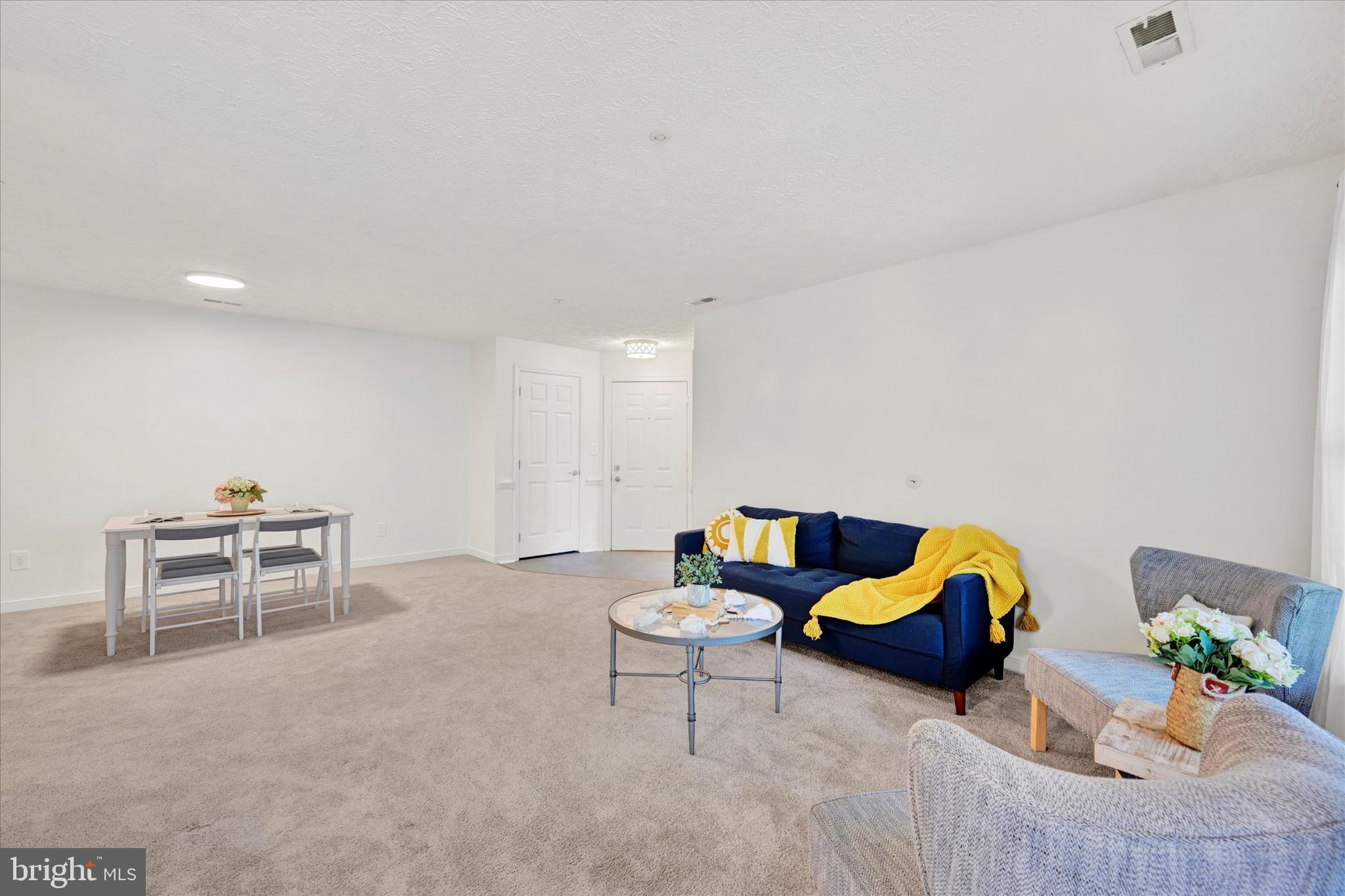 COUNTRY WALK - Residential