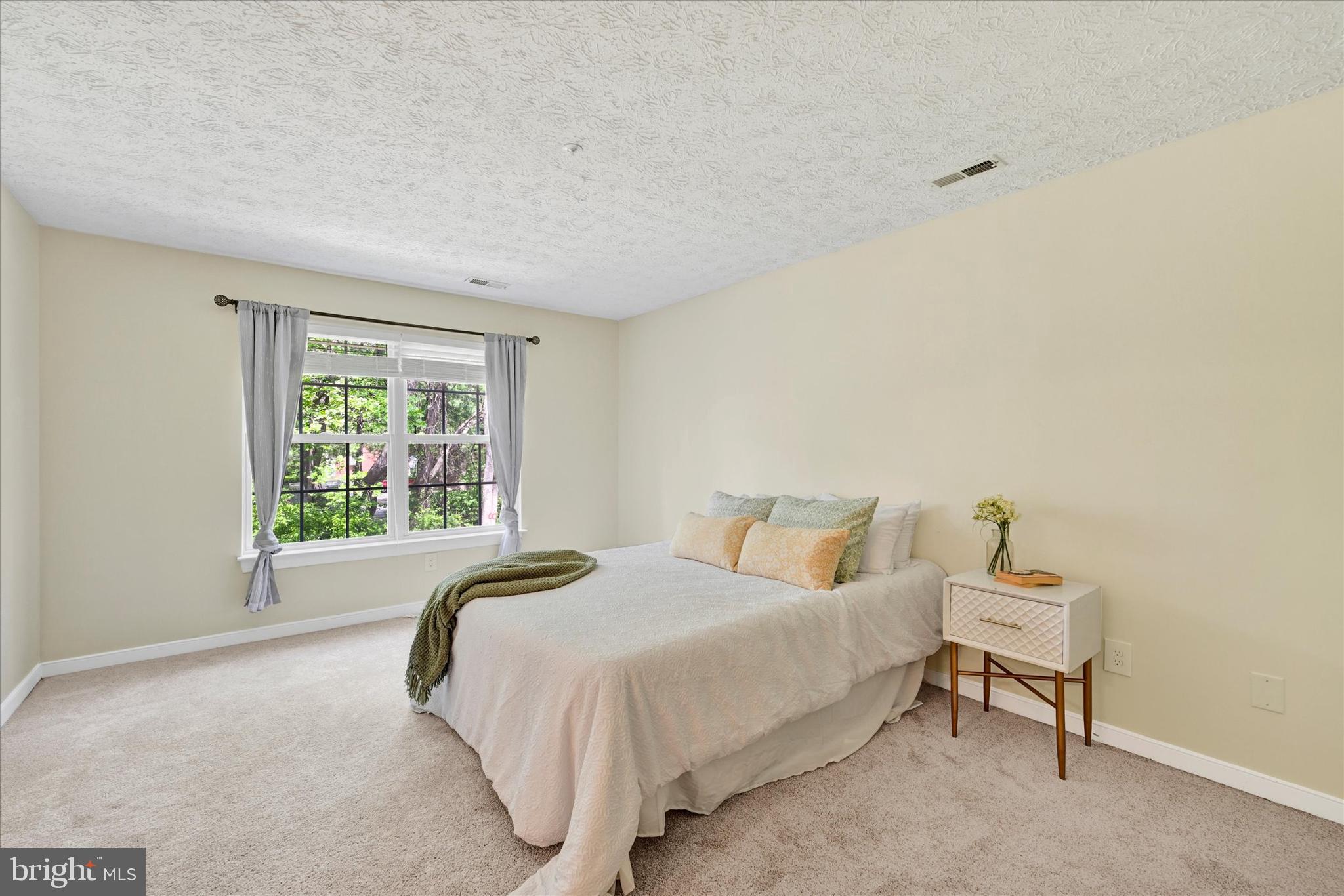 COUNTRY WALK - Residential