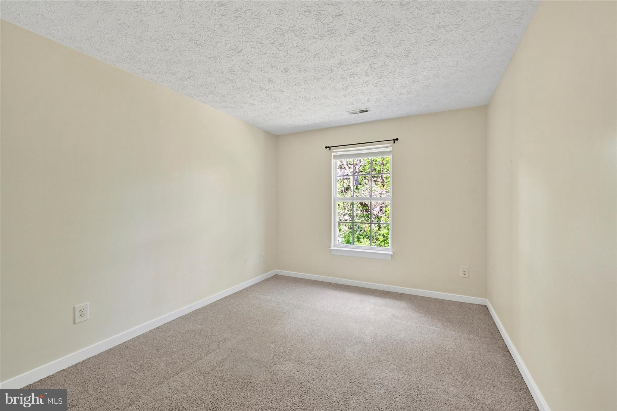 COUNTRY WALK - Residential