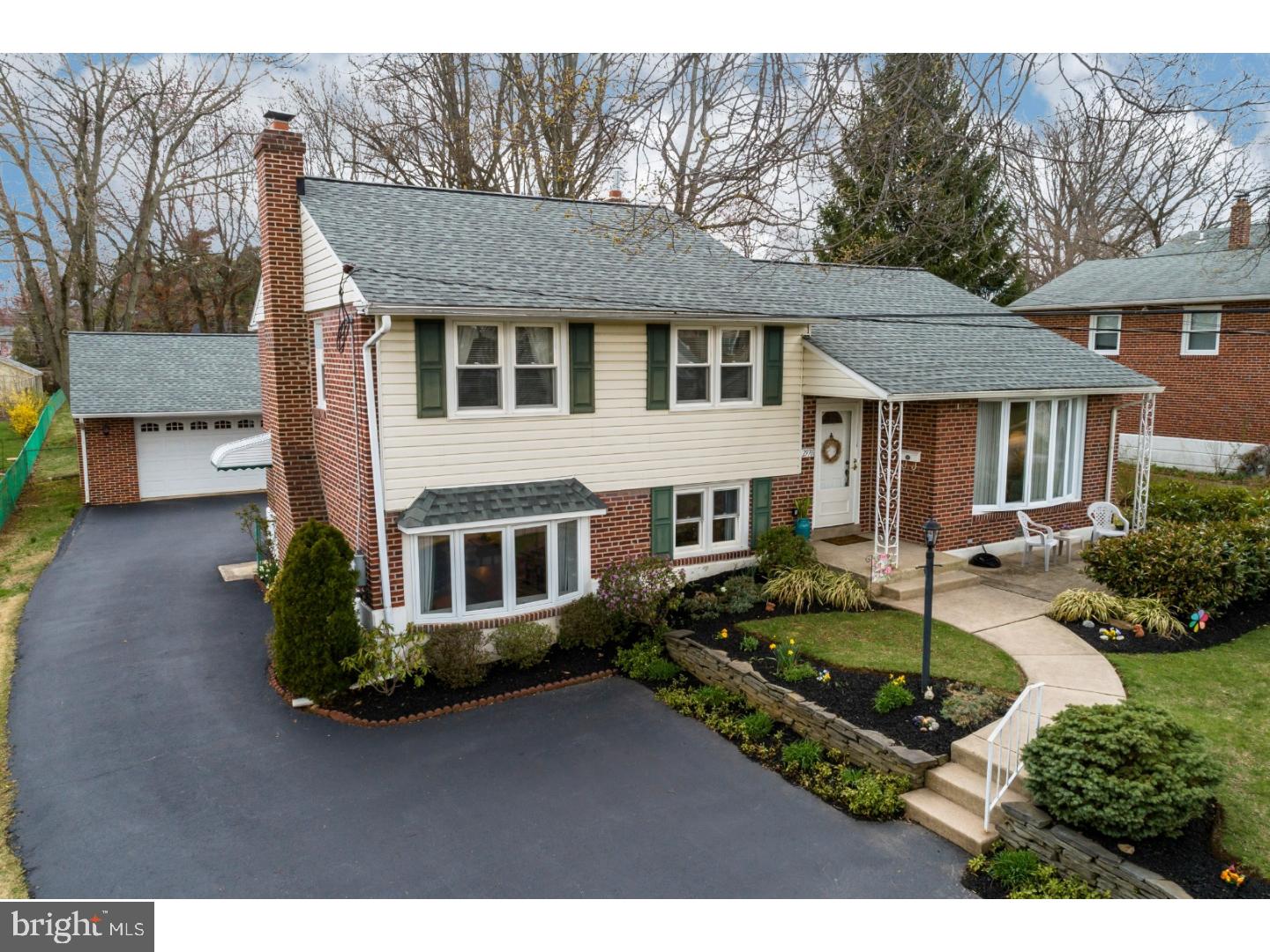 ROSE TREE WOODS - Residential