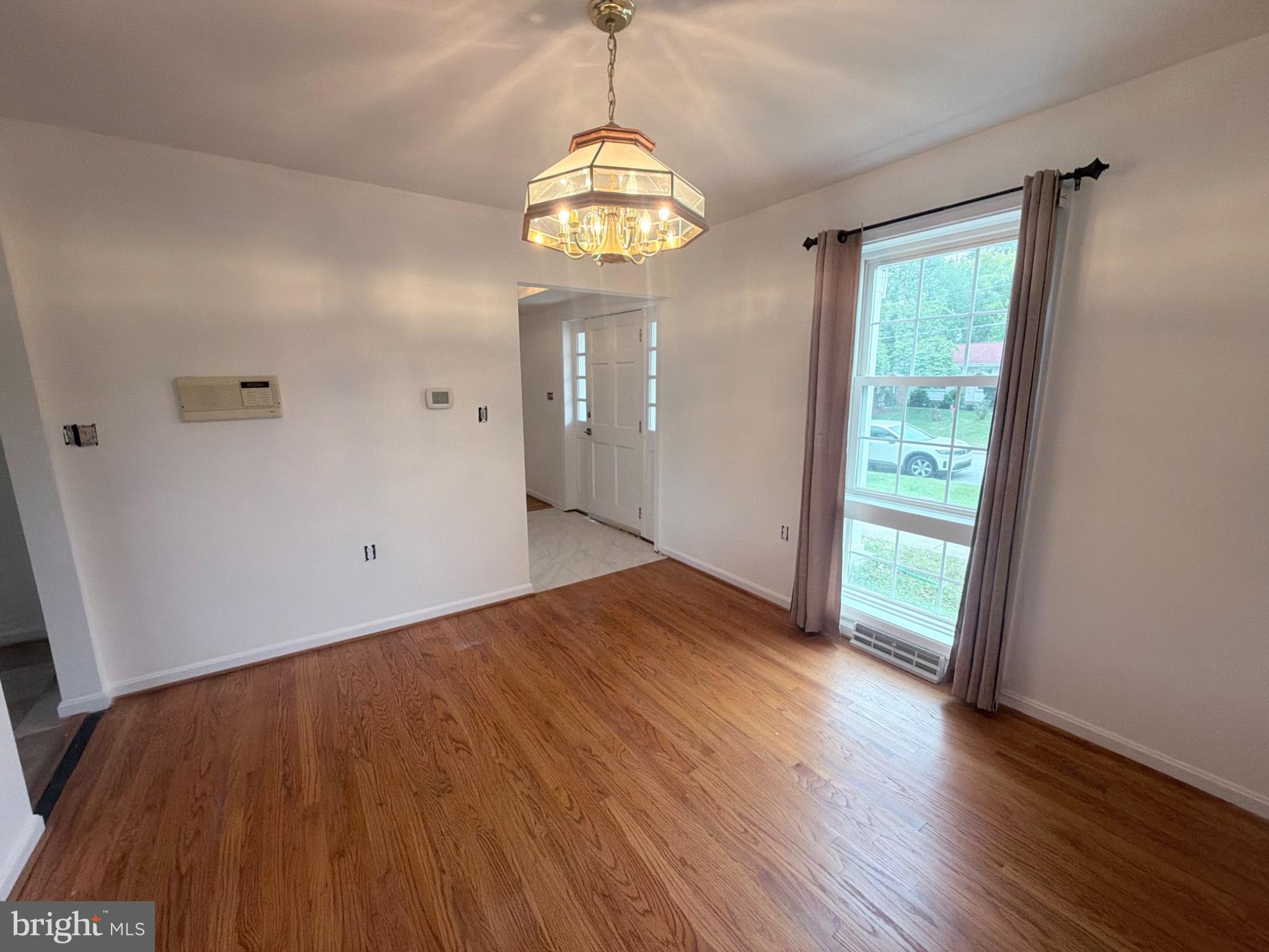 7006 CALVIN COURT