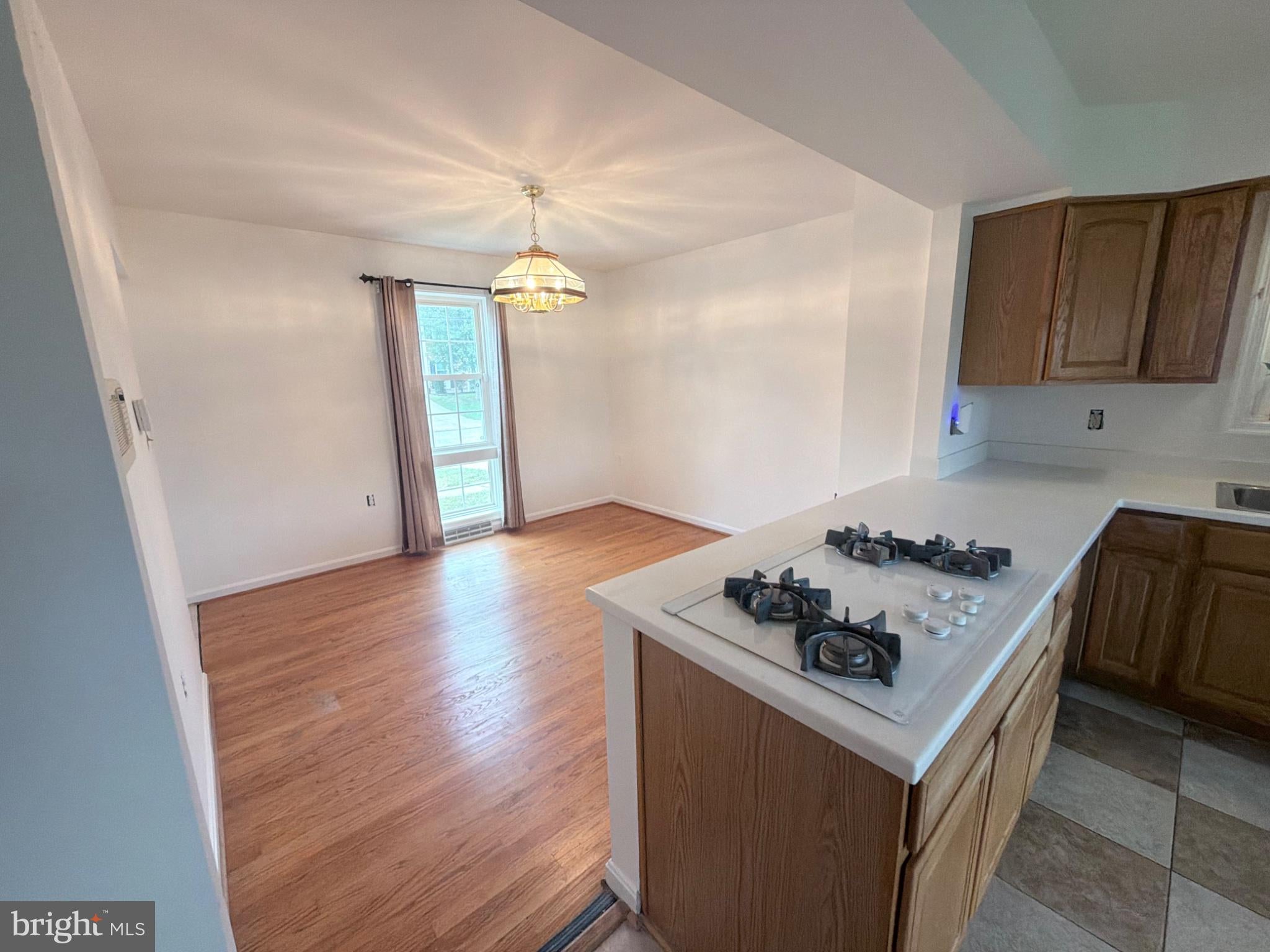 7006 CALVIN COURT