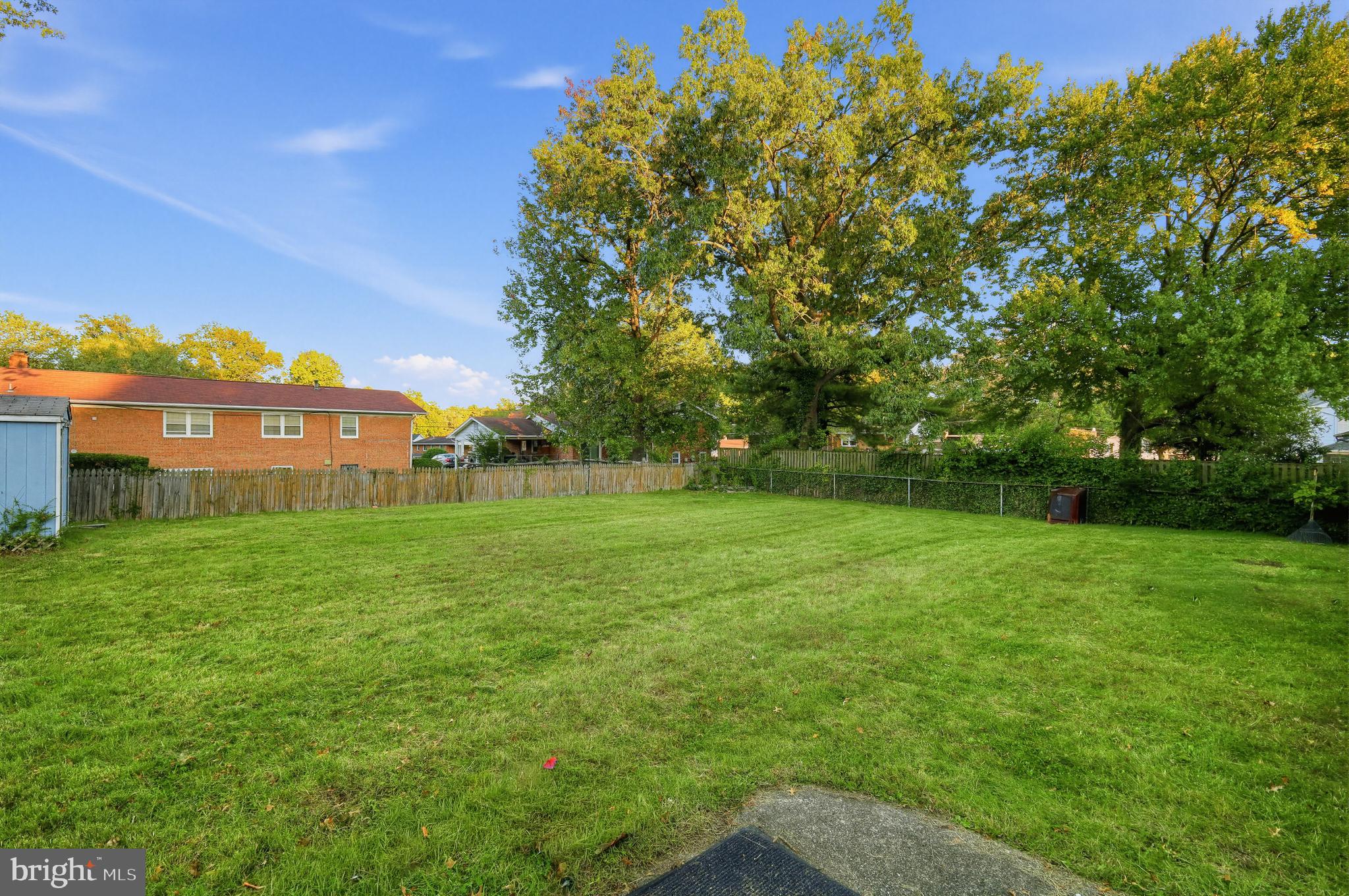 7006 CALVIN COURT
