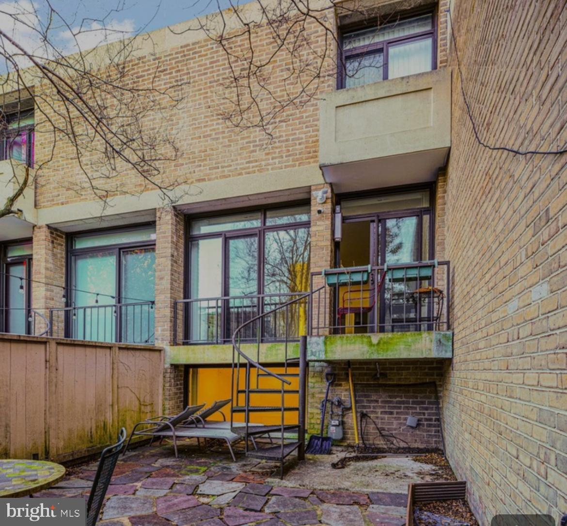 387 N STREET SW 97