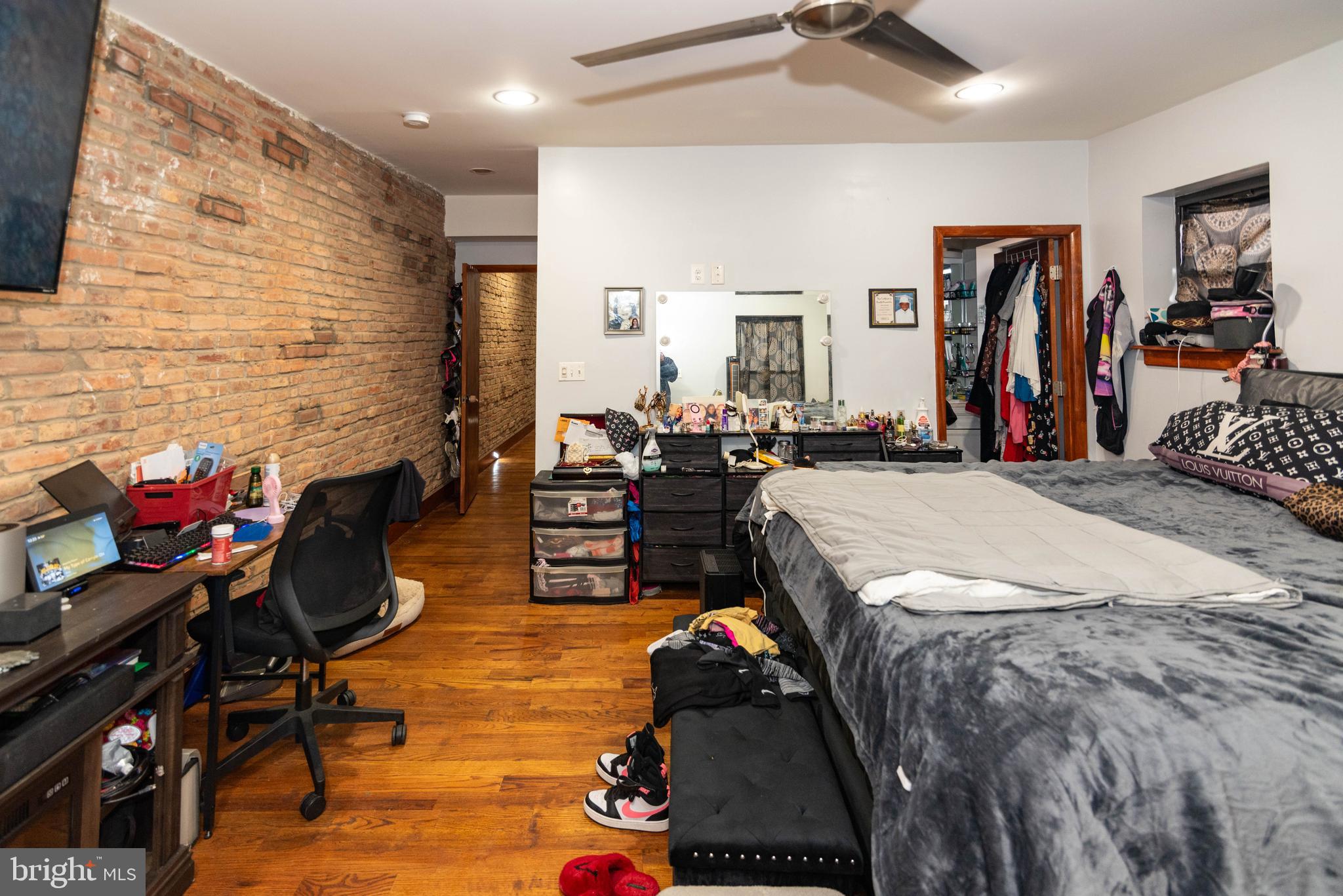 RESERVOIR HILL - Residential