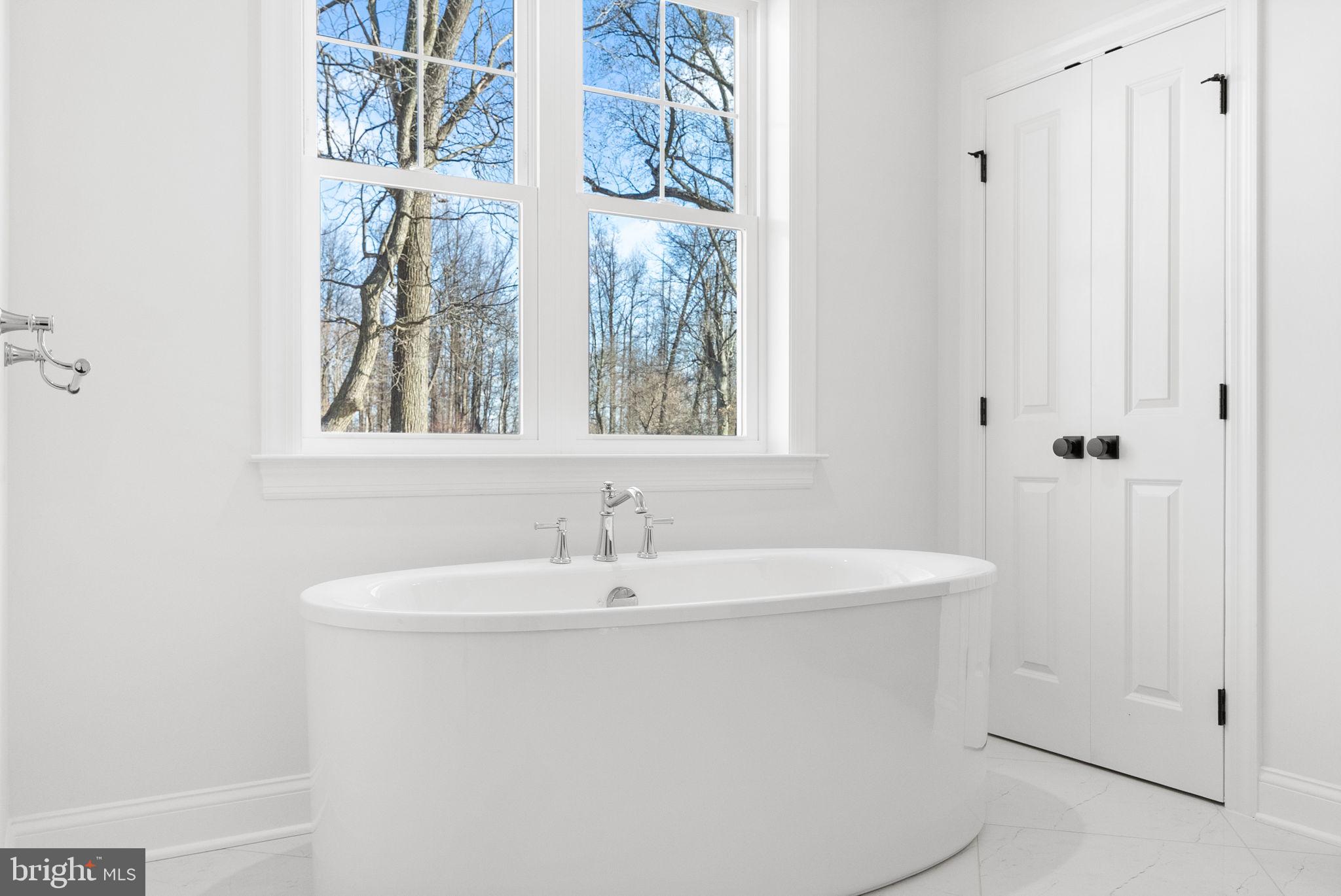 ESTATES AT STONECLIFF - Residential