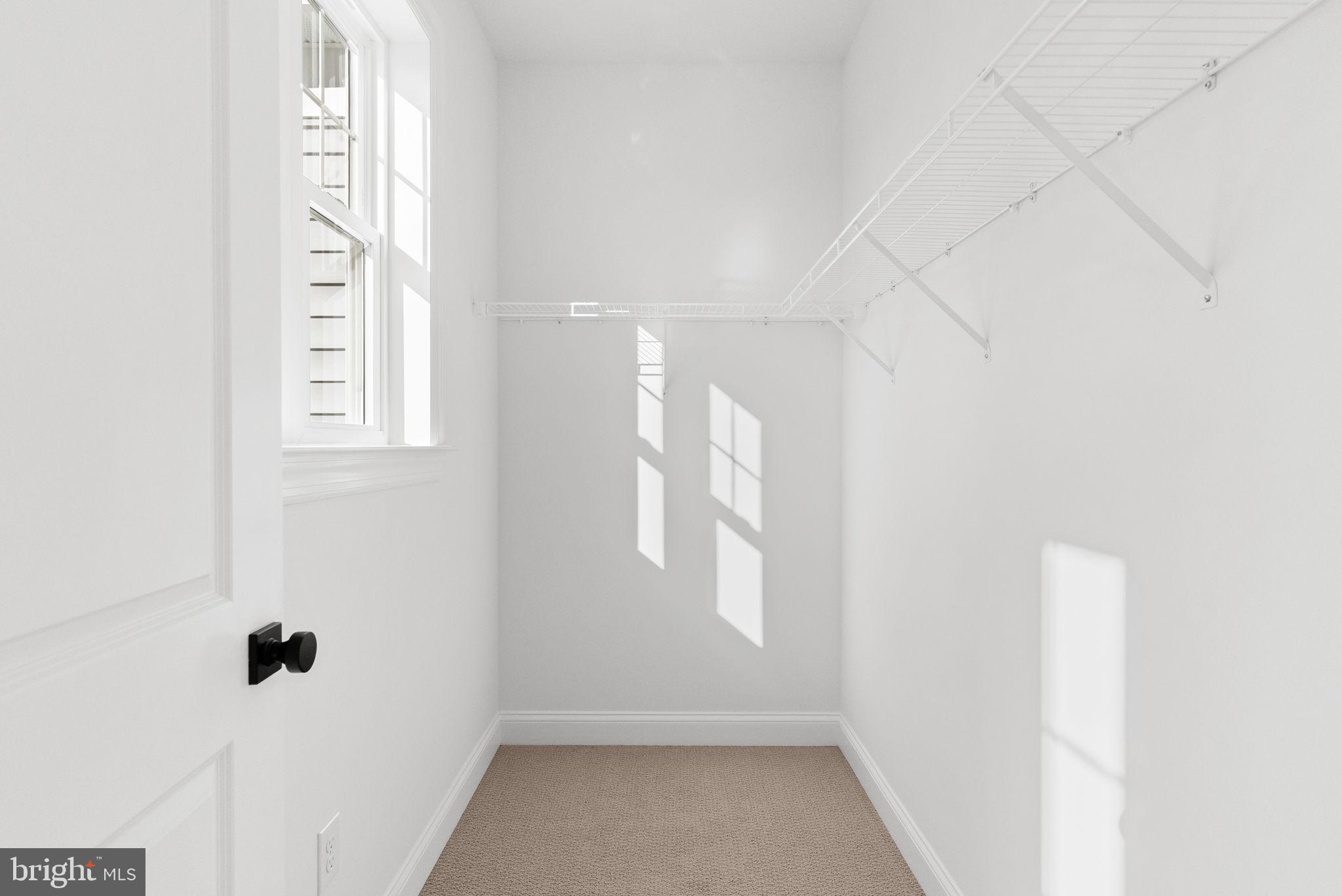 ESTATES AT STONECLIFF - Residential