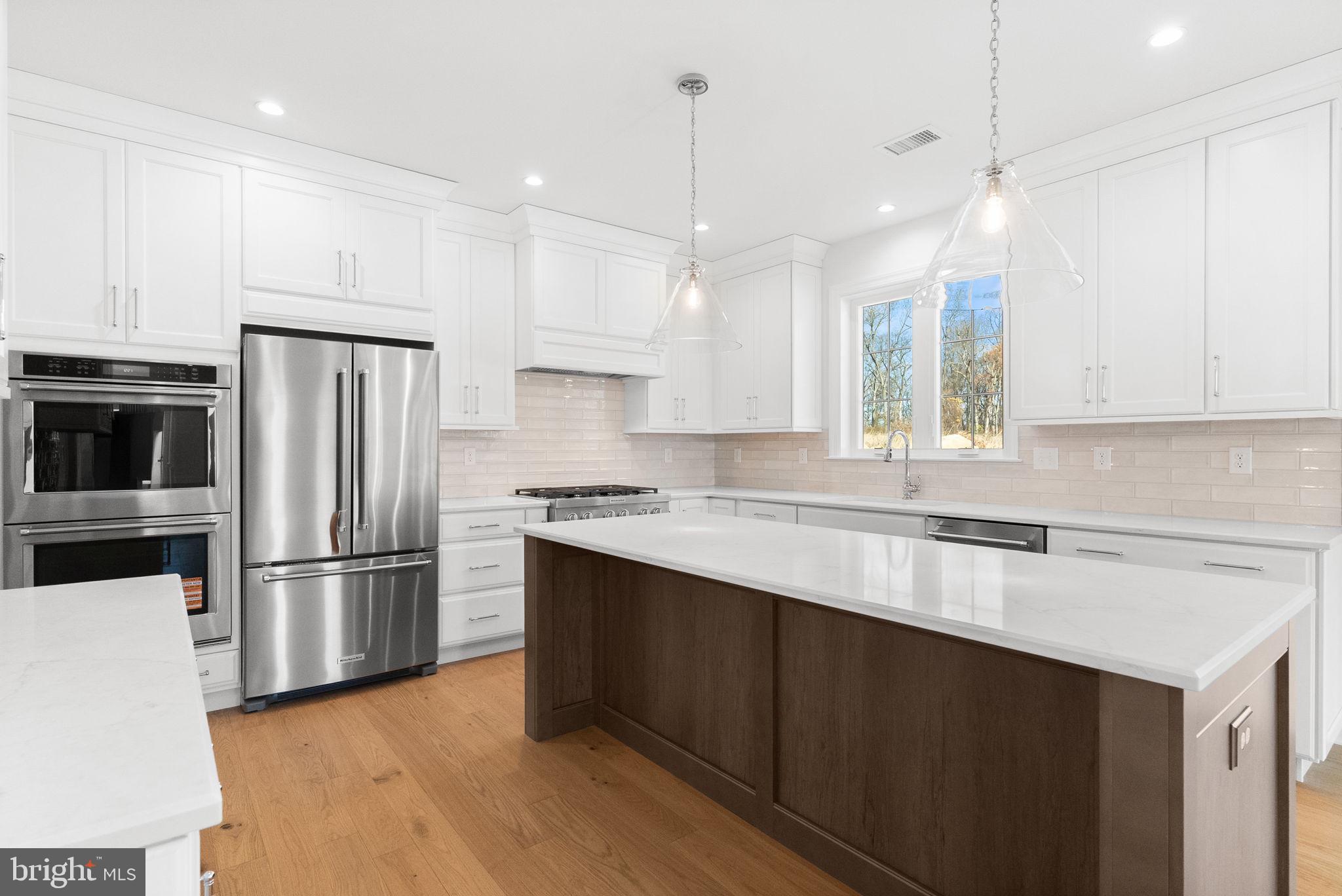 ESTATES AT STONECLIFF - Residential