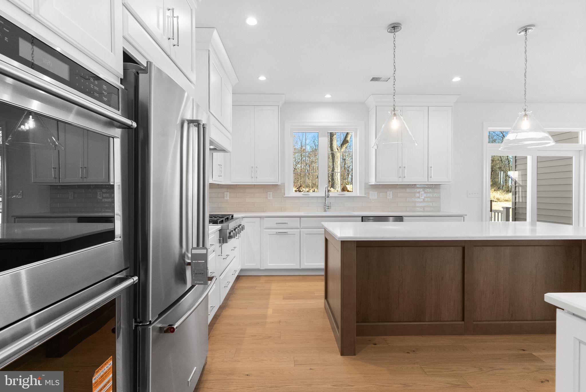 ESTATES AT STONECLIFF - Residential