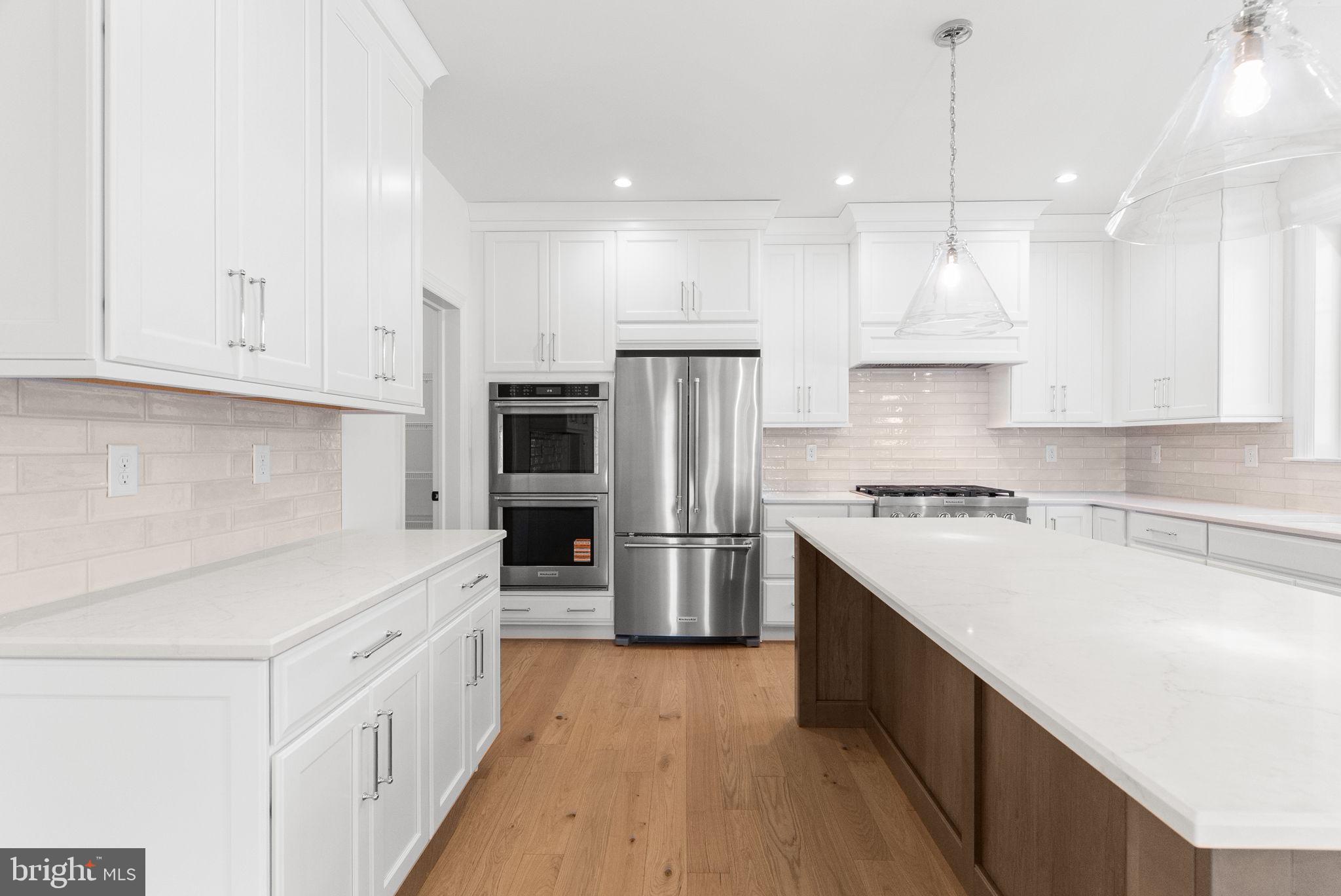 ESTATES AT STONECLIFF - Residential