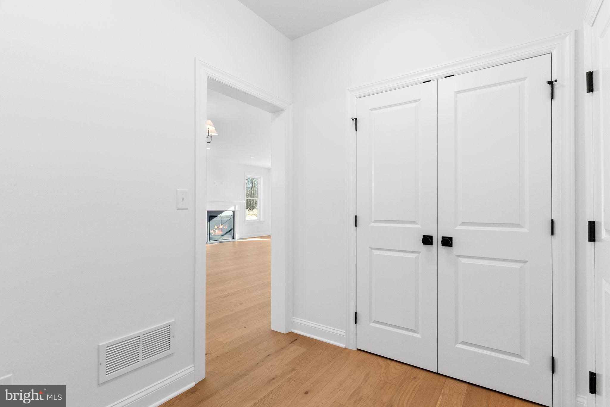 ESTATES AT STONECLIFF - Residential