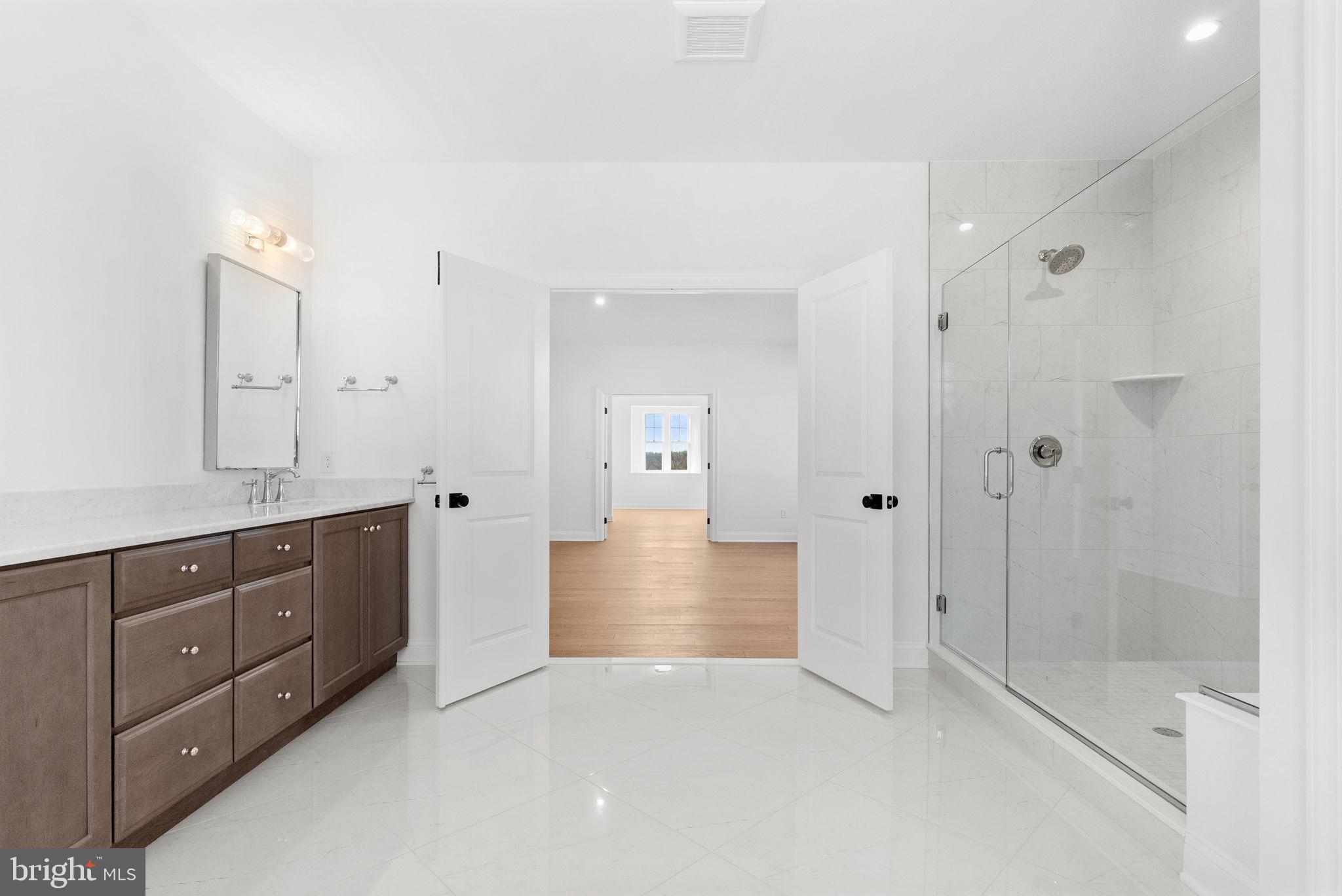 ESTATES AT STONECLIFF - Residential