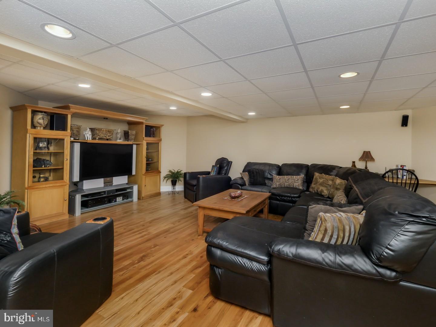 TOWER HILL - Residential