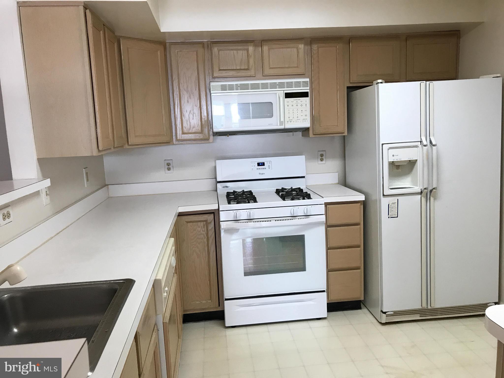 HIGHLAND AT GUNSTON CORNER - Residential Lease