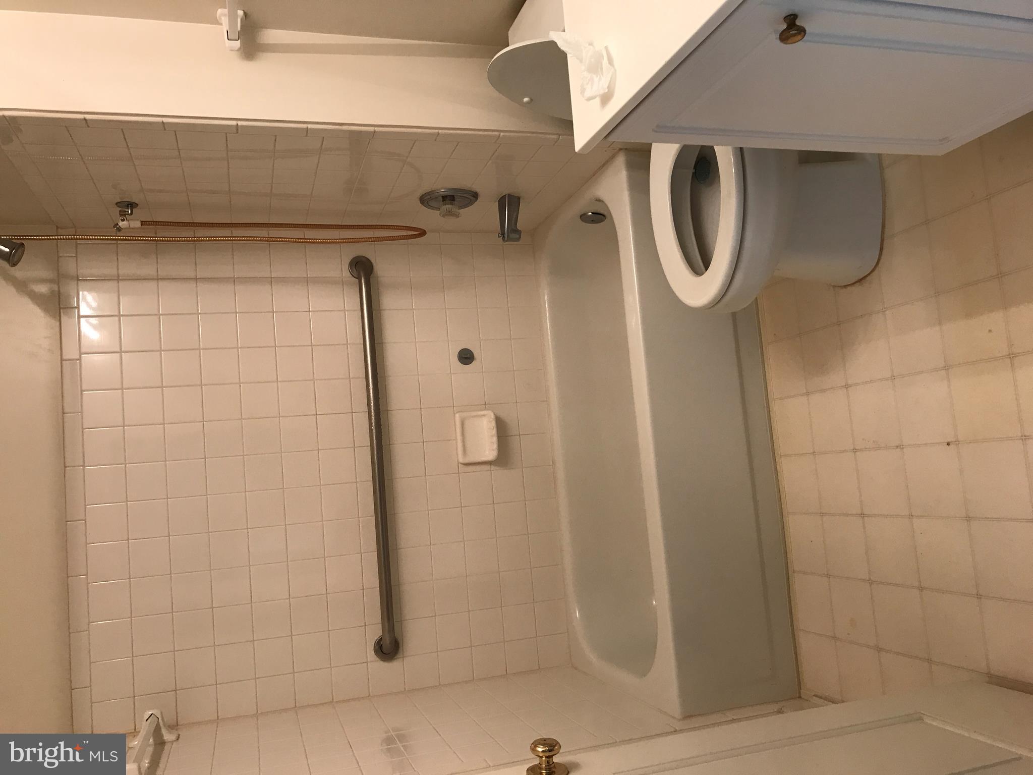 HIGHLAND AT GUNSTON CORNER - Residential Lease