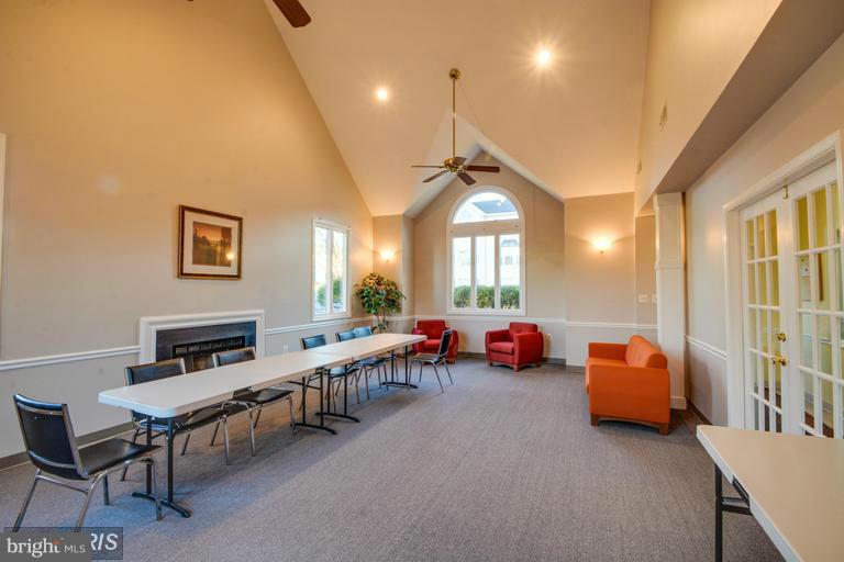 HIGHLAND AT GUNSTON CORNER - Residential Lease