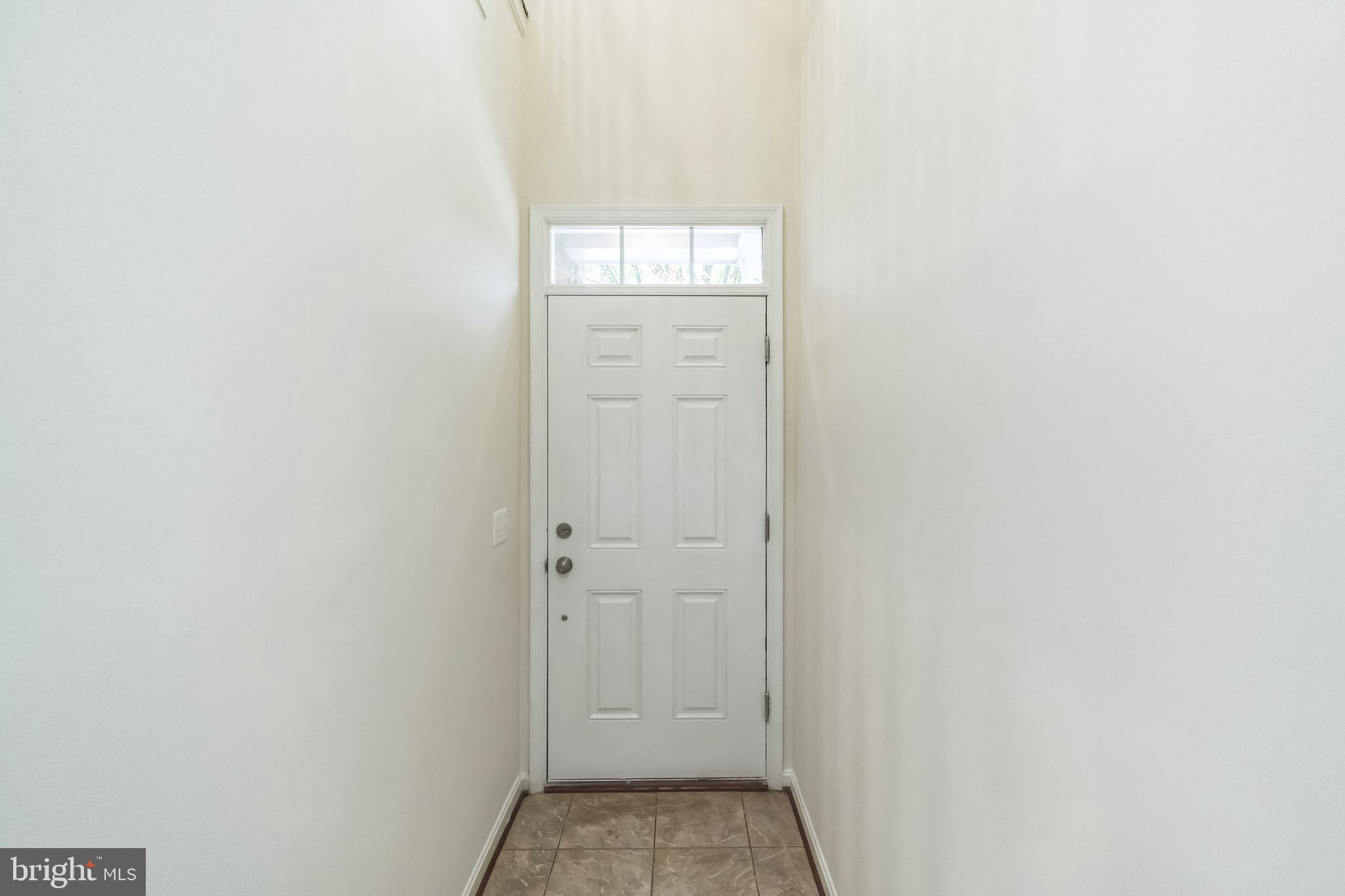 42385 TRELLIS SQUARE