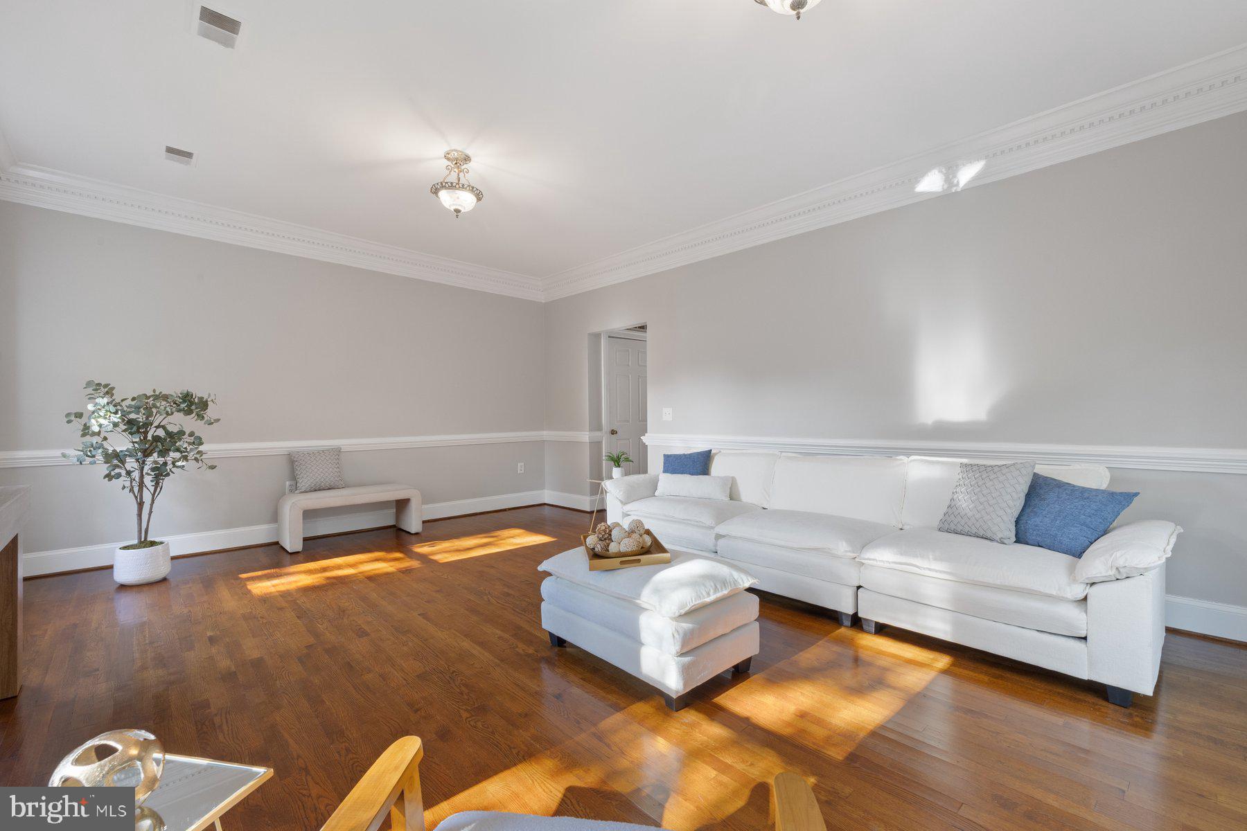 WOODLAWN - Residential