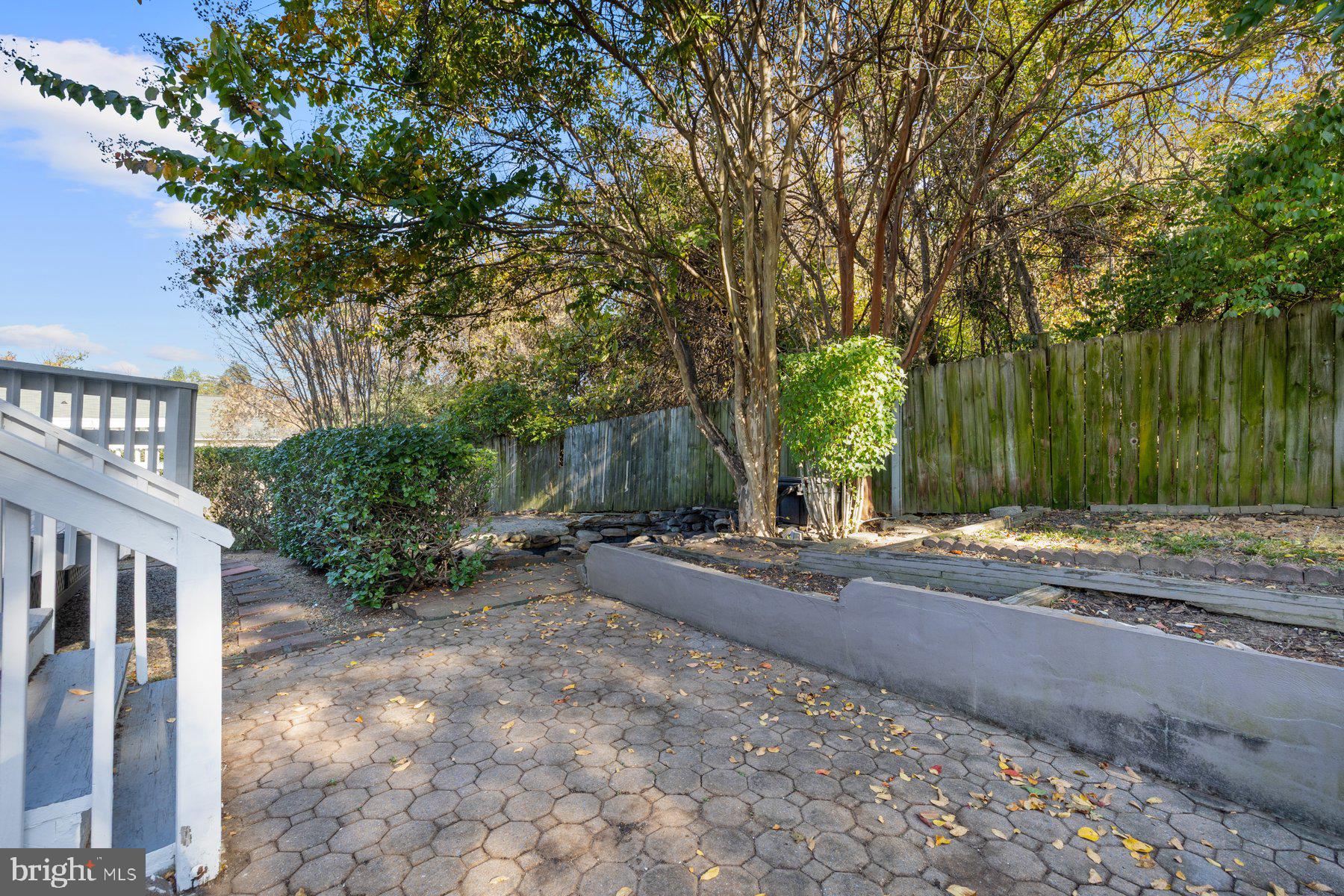 WOODLAWN - Residential