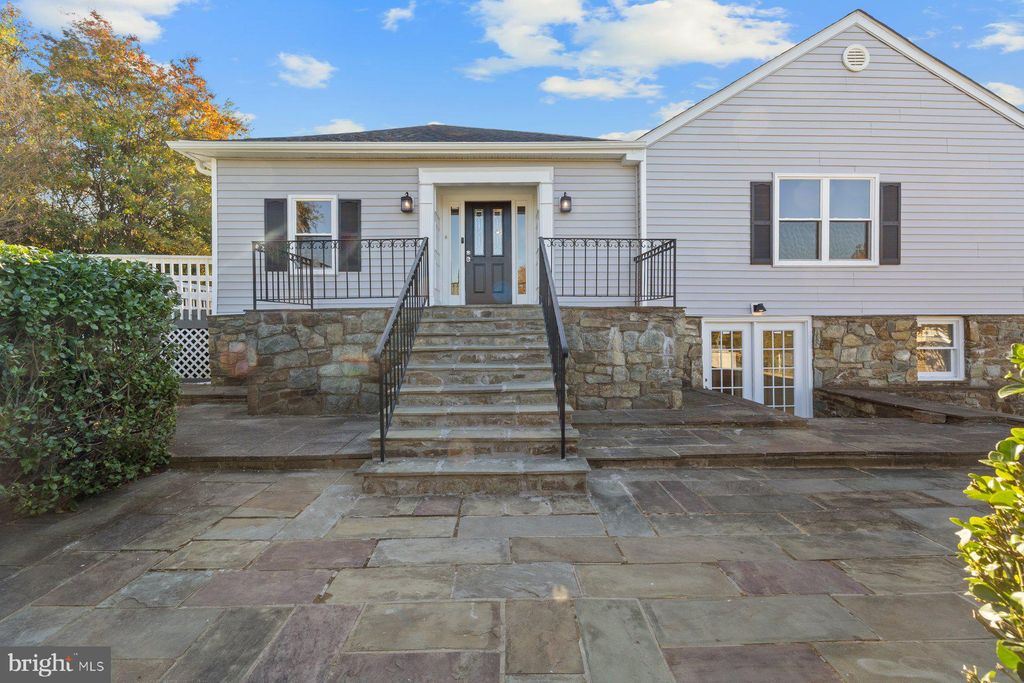 Photo of 7005 Beacon Light Road, RIVERDALE, MD 20737 (MLS # MDPG2181650)