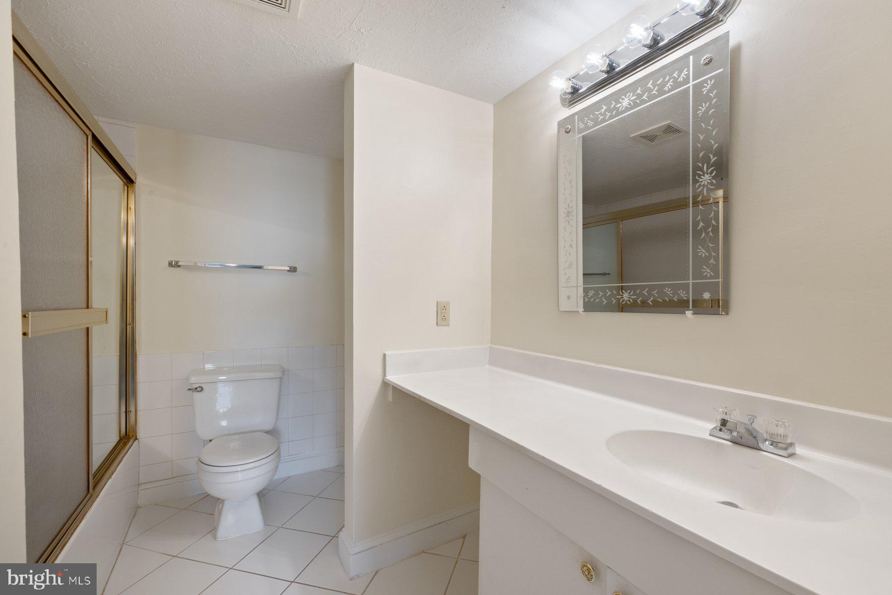 WOODLAWN - Residential