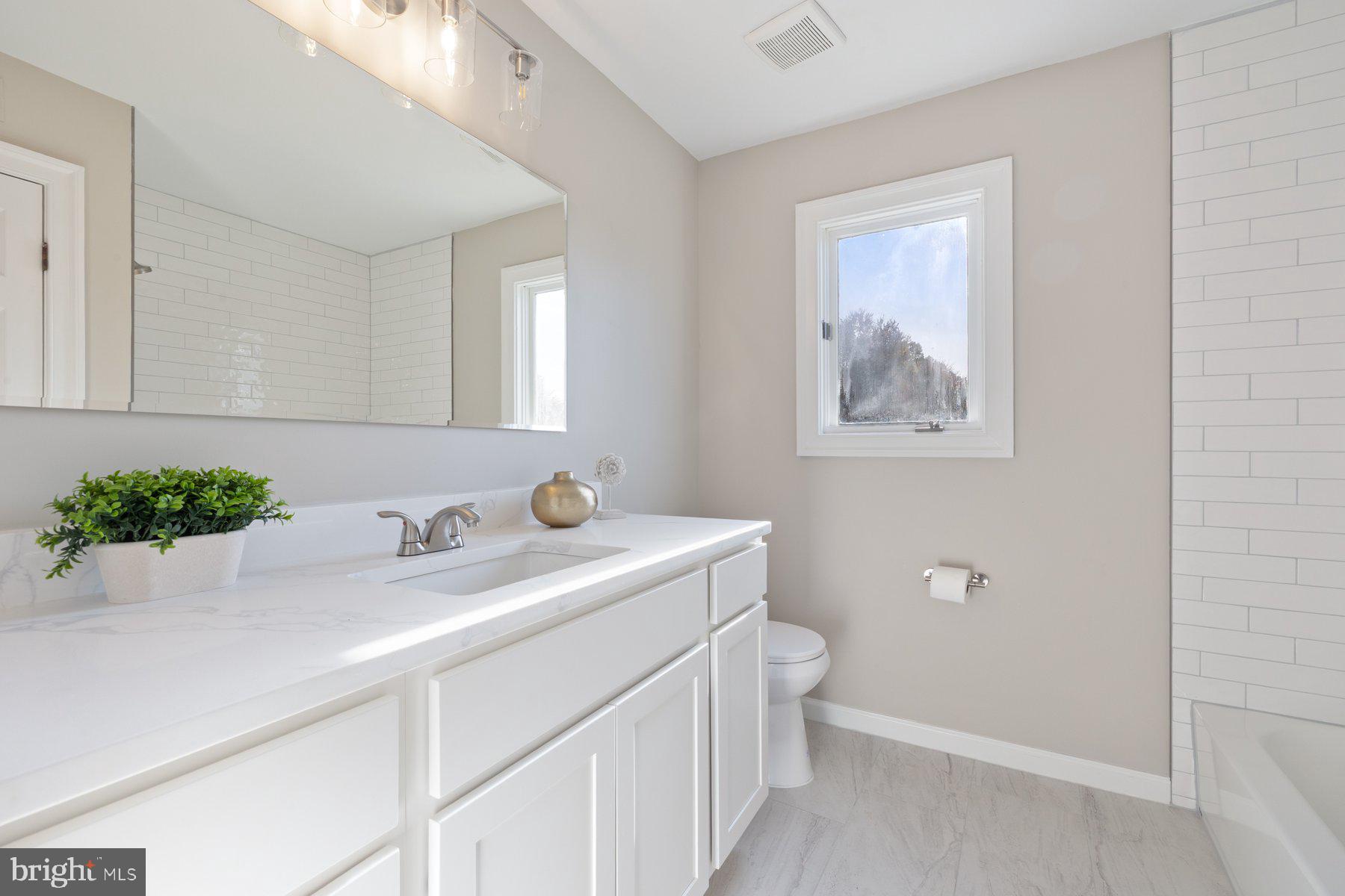 WOODLAWN - Residential