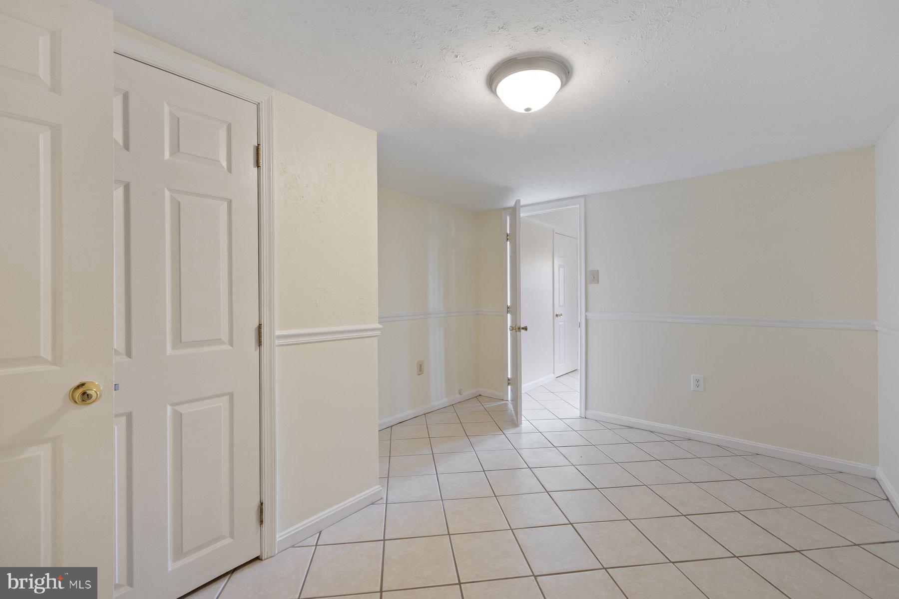 WOODLAWN - Residential