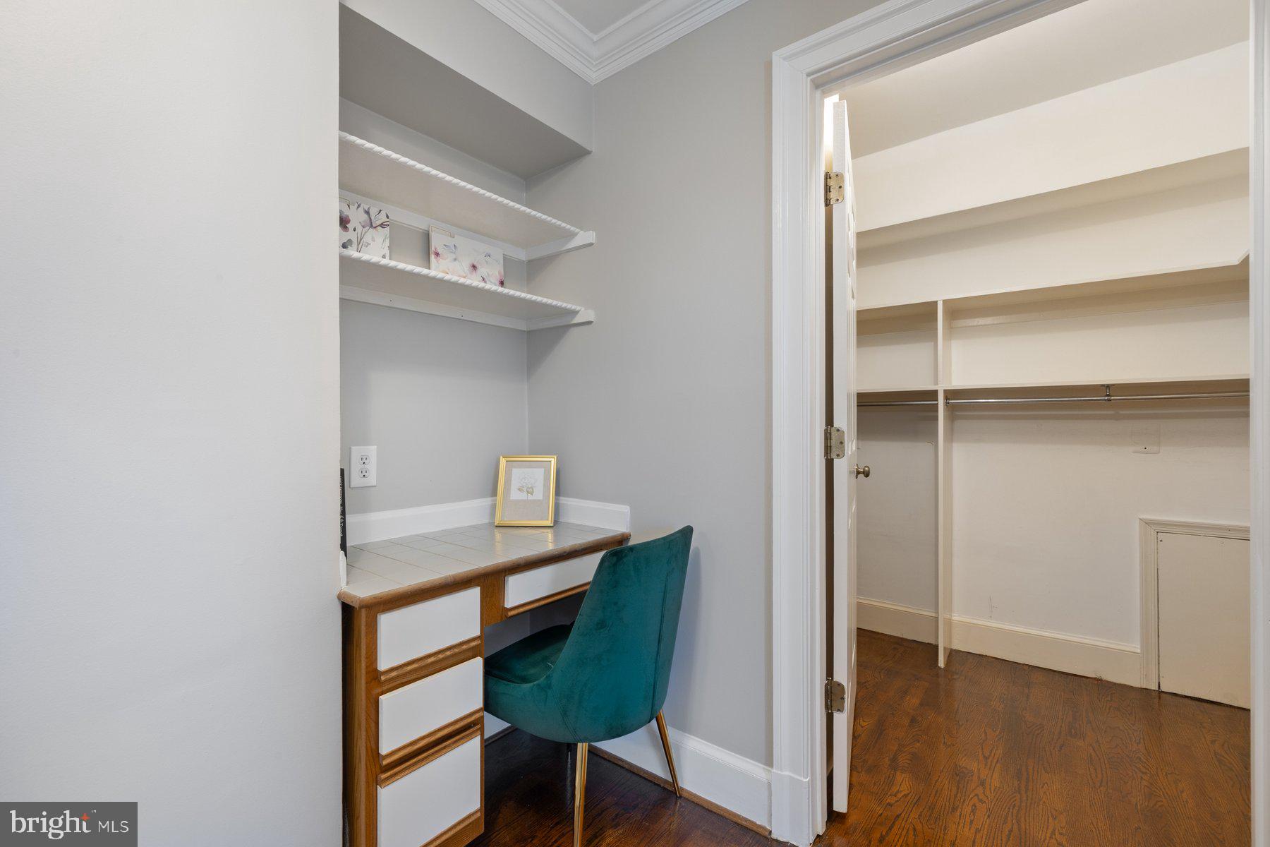 WOODLAWN - Residential