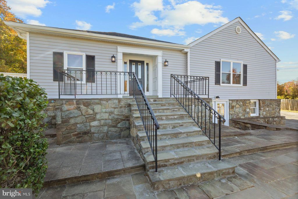 Photo of 7005 Beacon Light Road, RIVERDALE, MD 20737 (MLS # MDPG2181650)