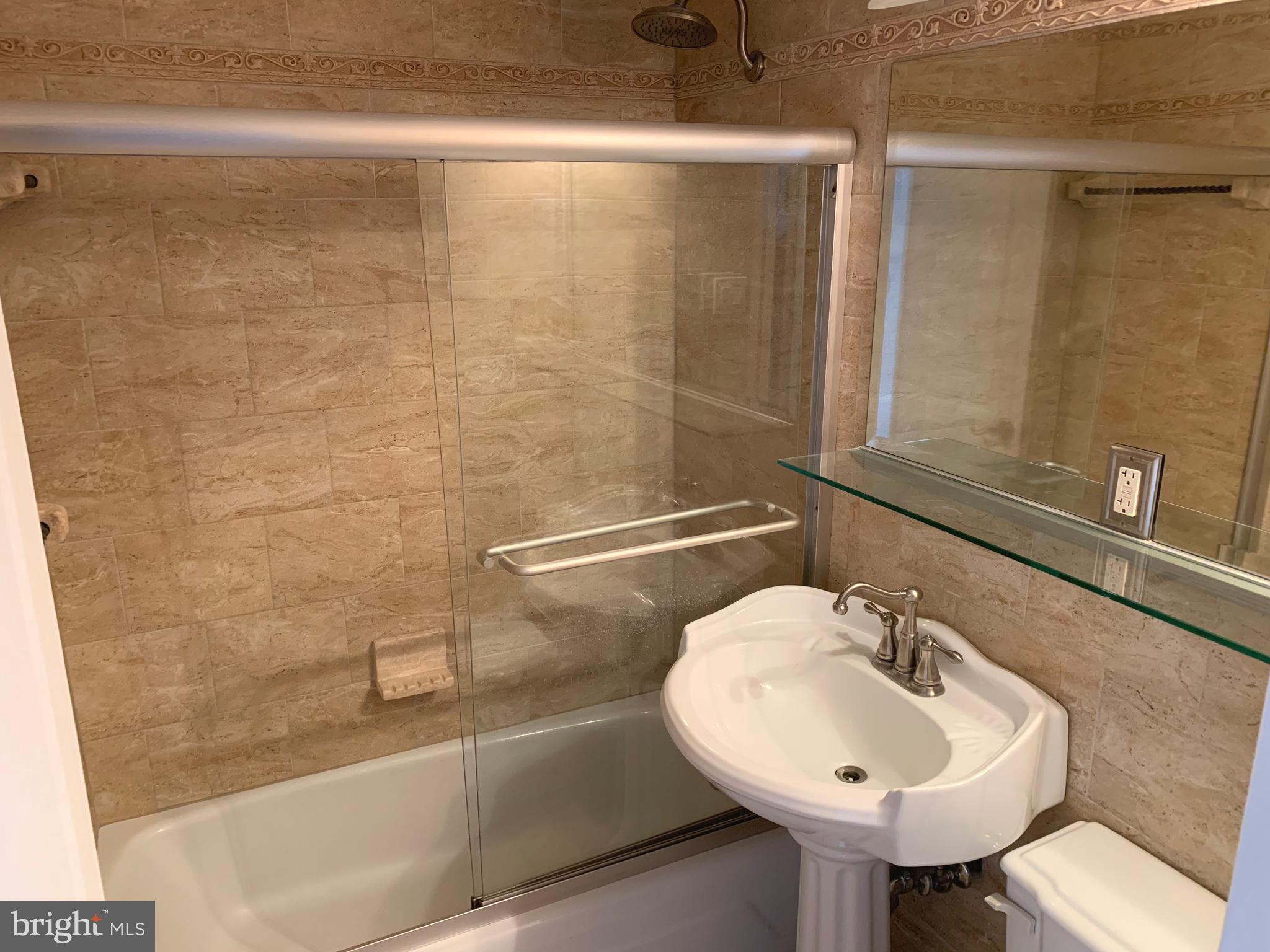 FORTY SIX HUNDRED - Residential