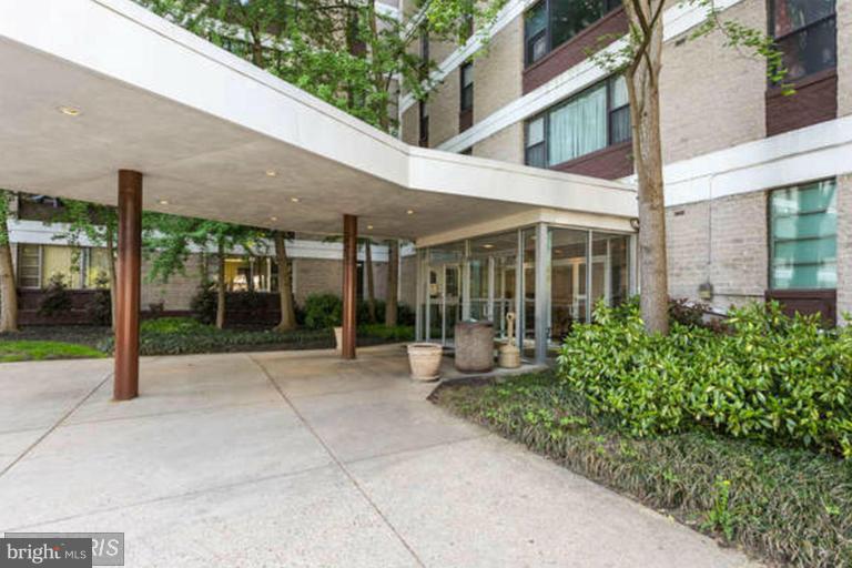 FORTY SIX HUNDRED - Residential