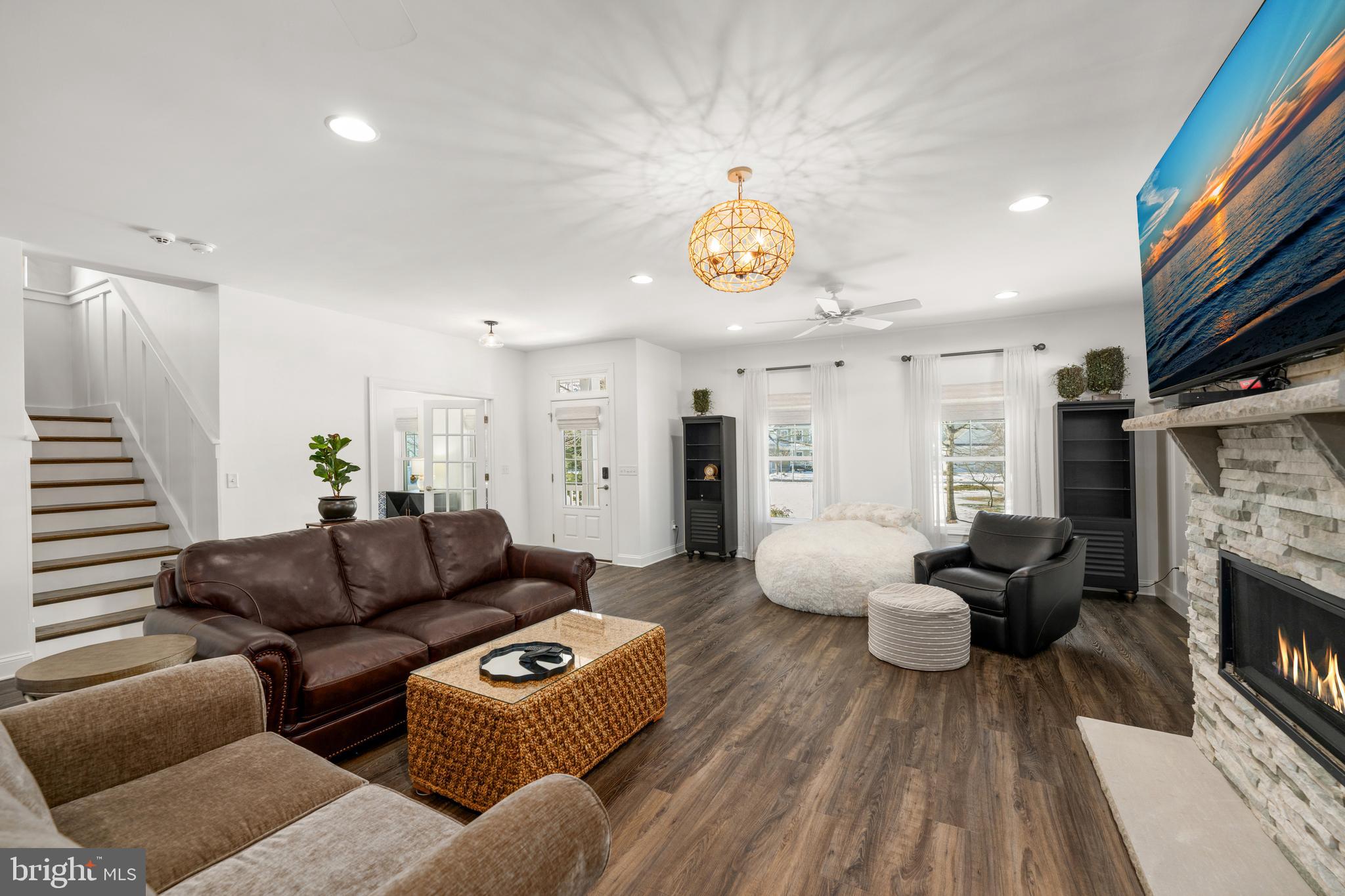 PENINSULA - Residential