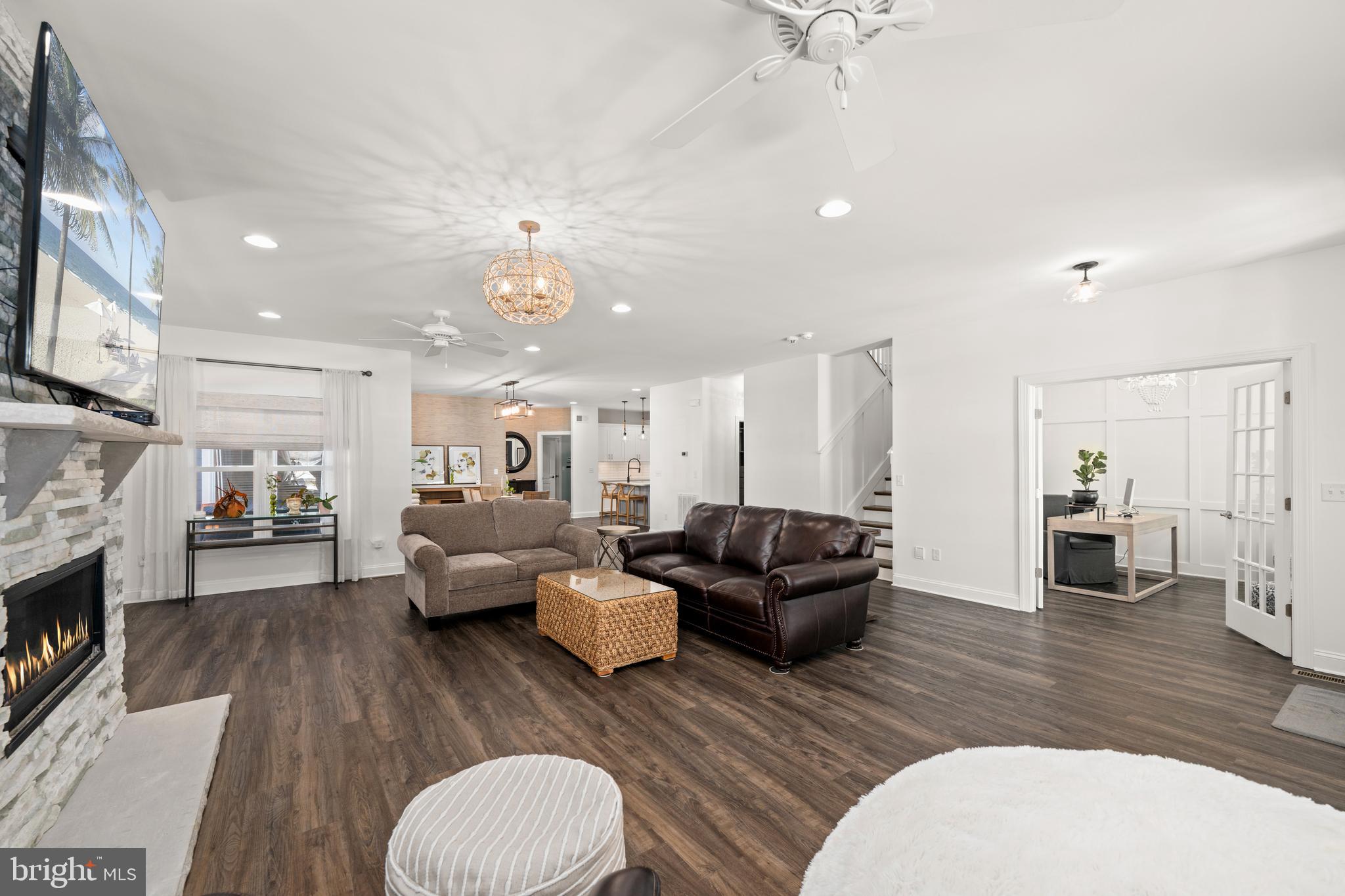 PENINSULA - Residential