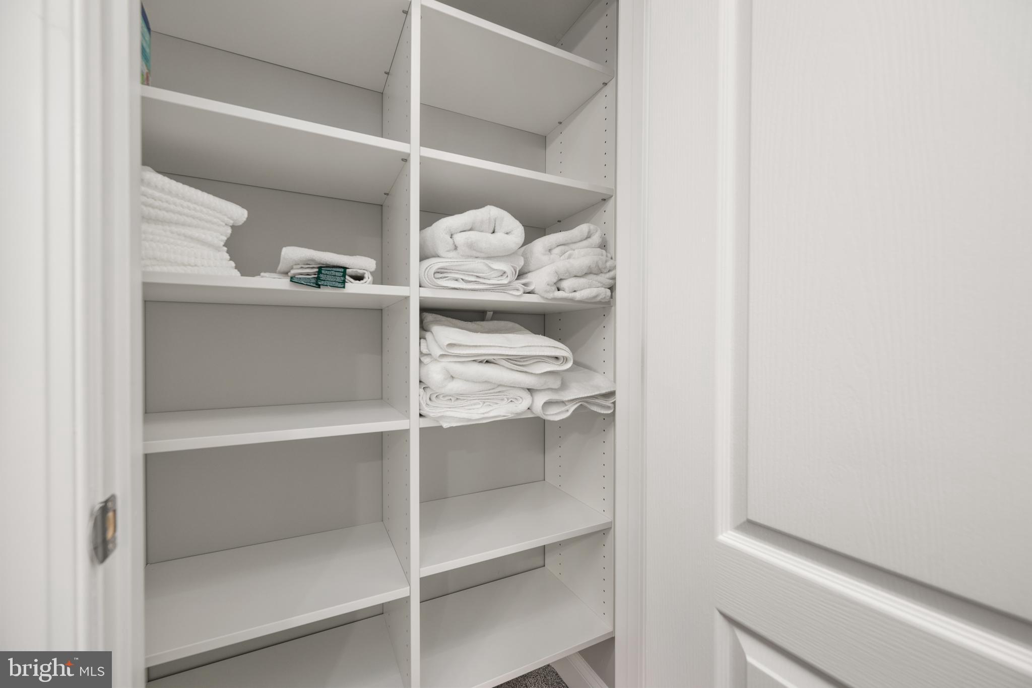 PENINSULA - Residential