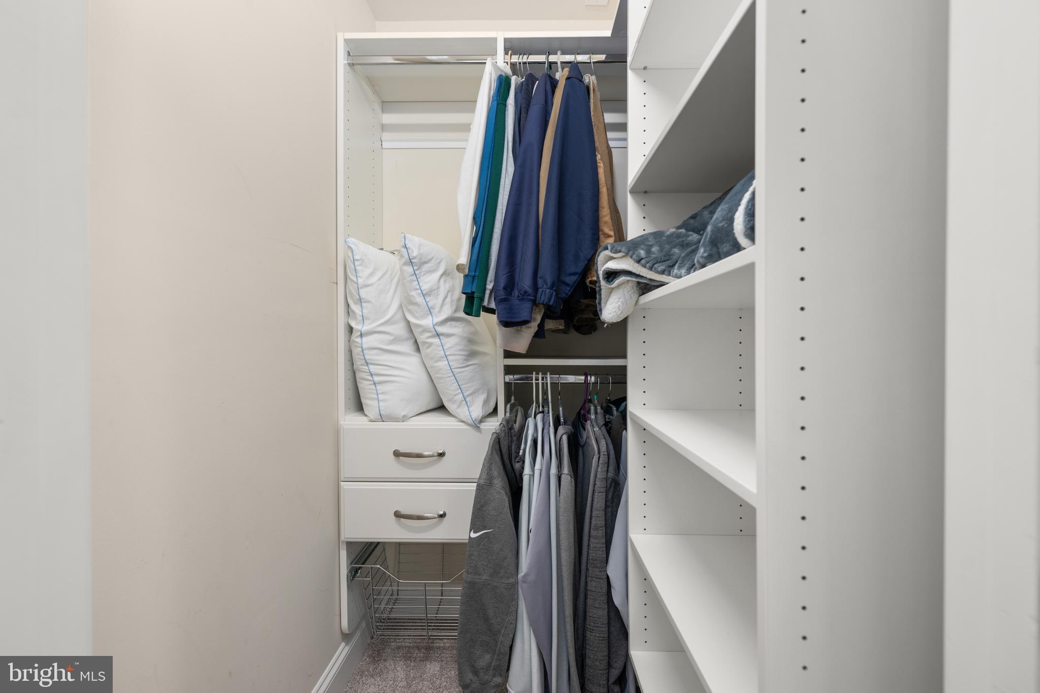 PENINSULA - Residential