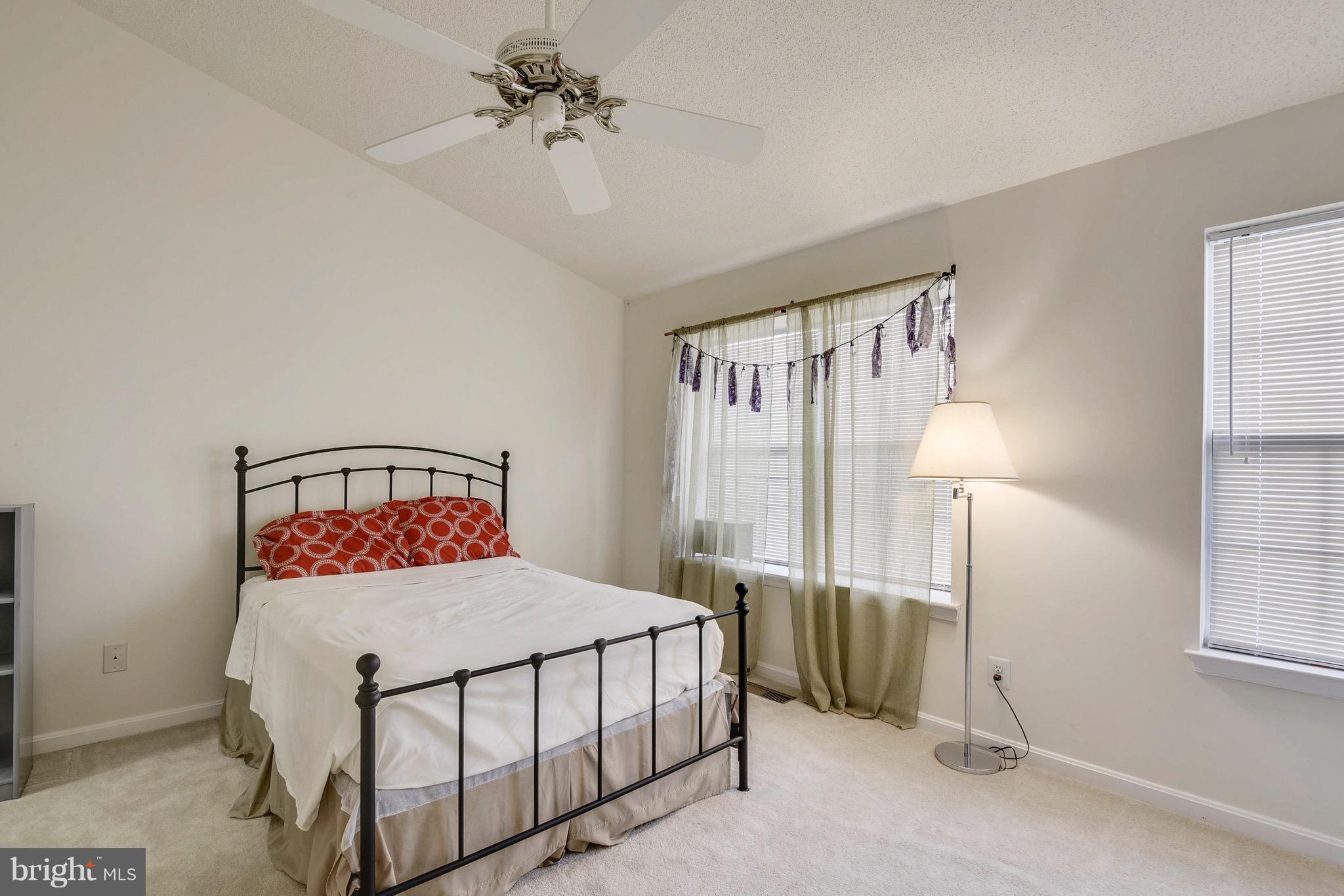 GUNSTON CORNER - Residential