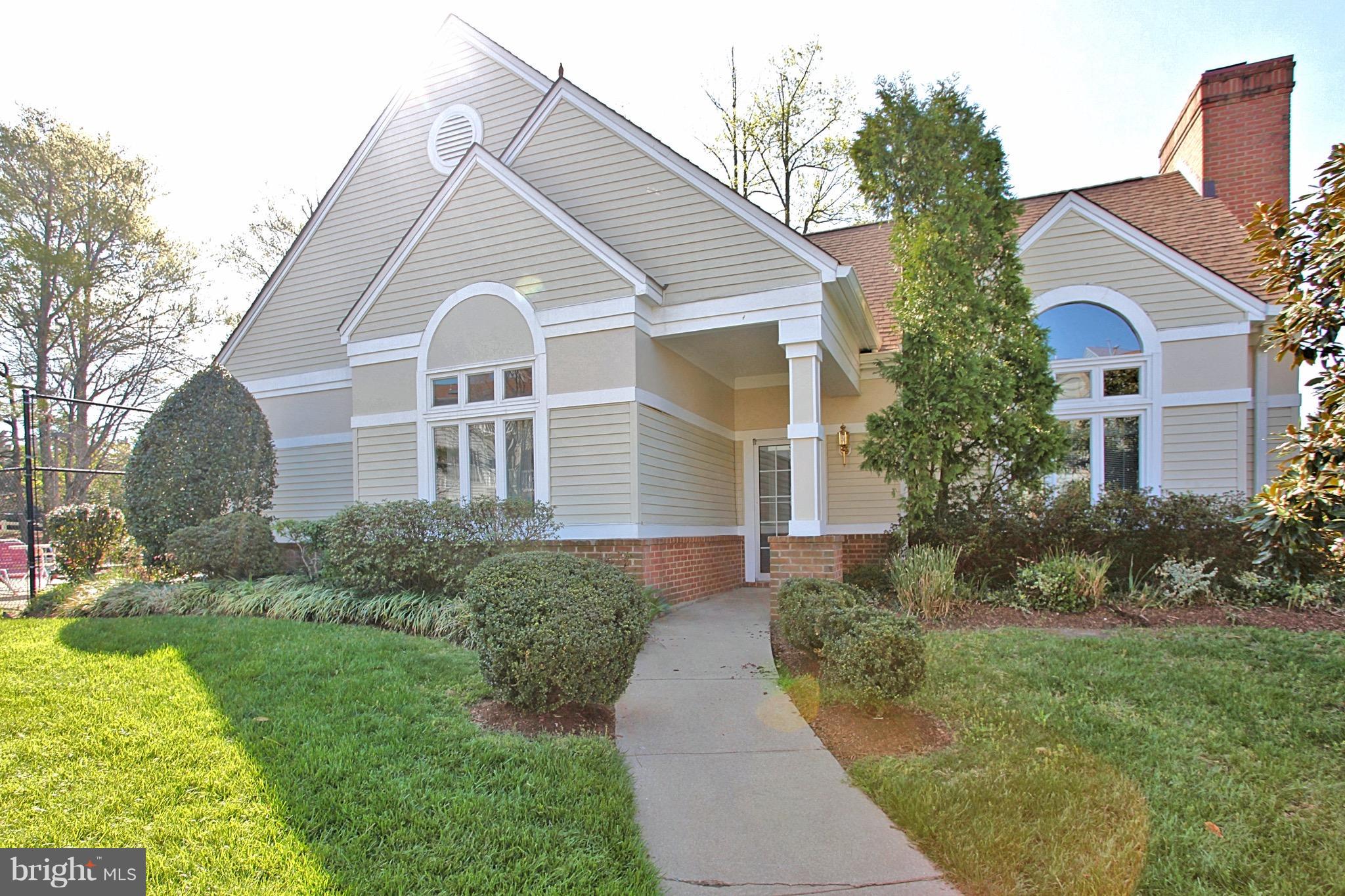 GUNSTON CORNER - Residential