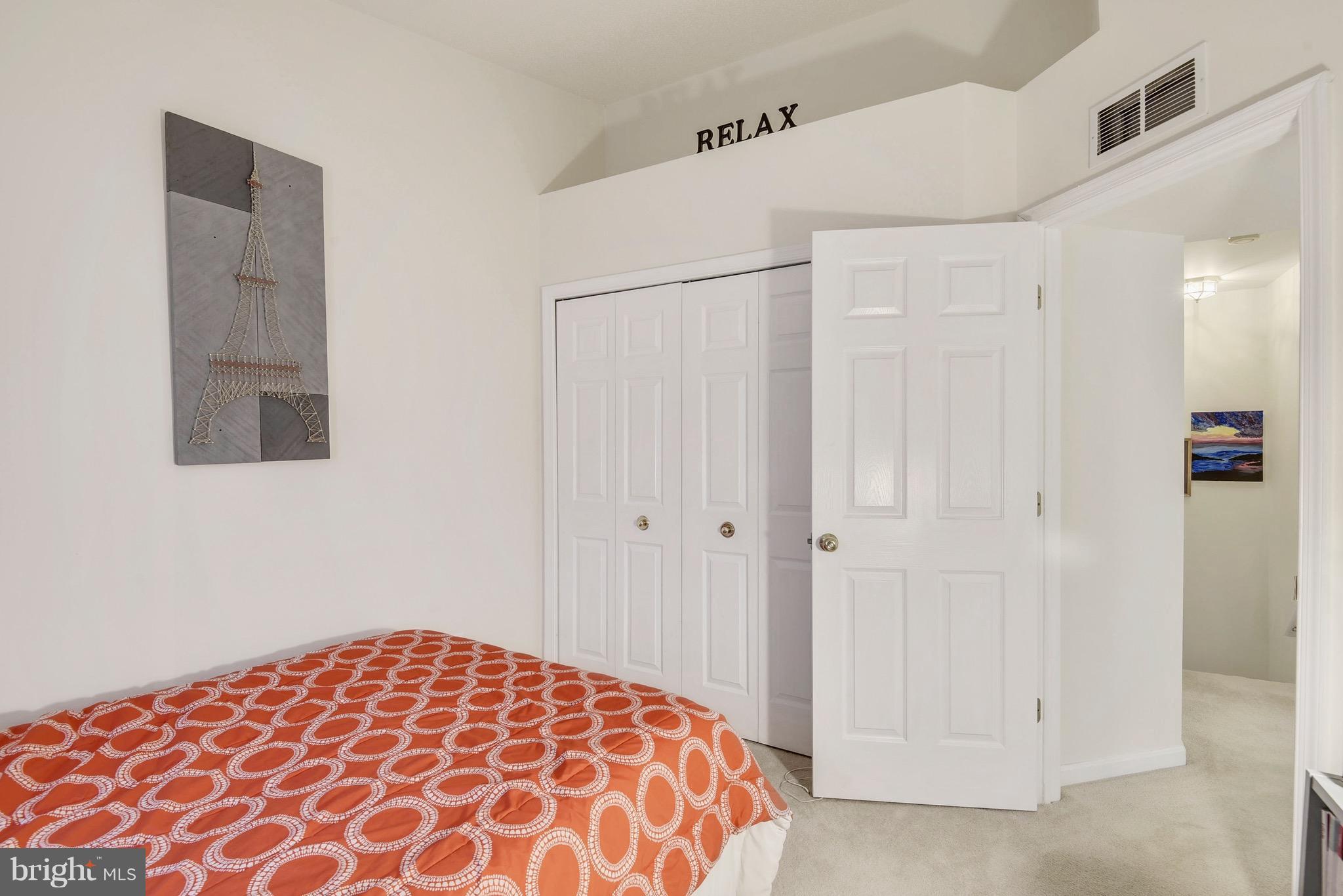 GUNSTON CORNER - Residential