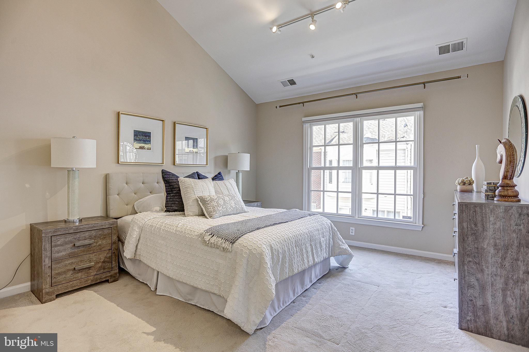 FALLSGROVE - Residential