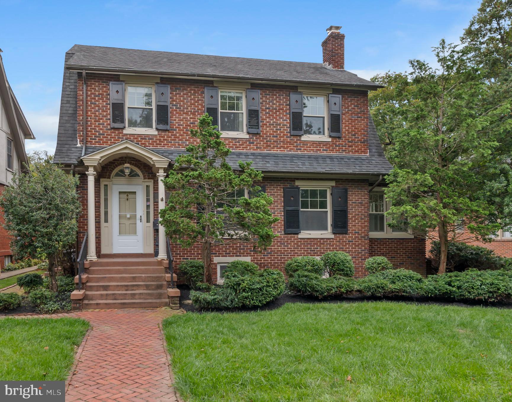 328 W COLLEGE TERRACE
