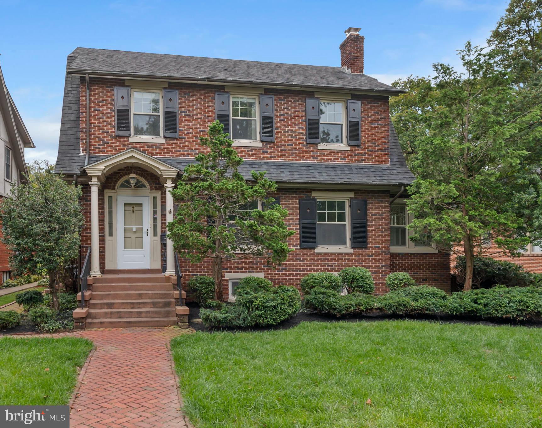 328 W COLLEGE TERRACE