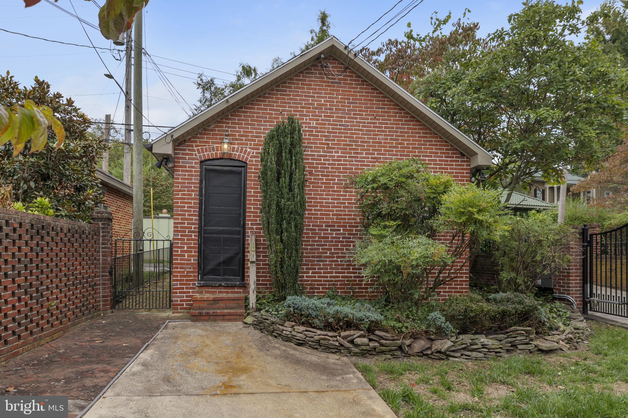 BAKER PARK - Residential