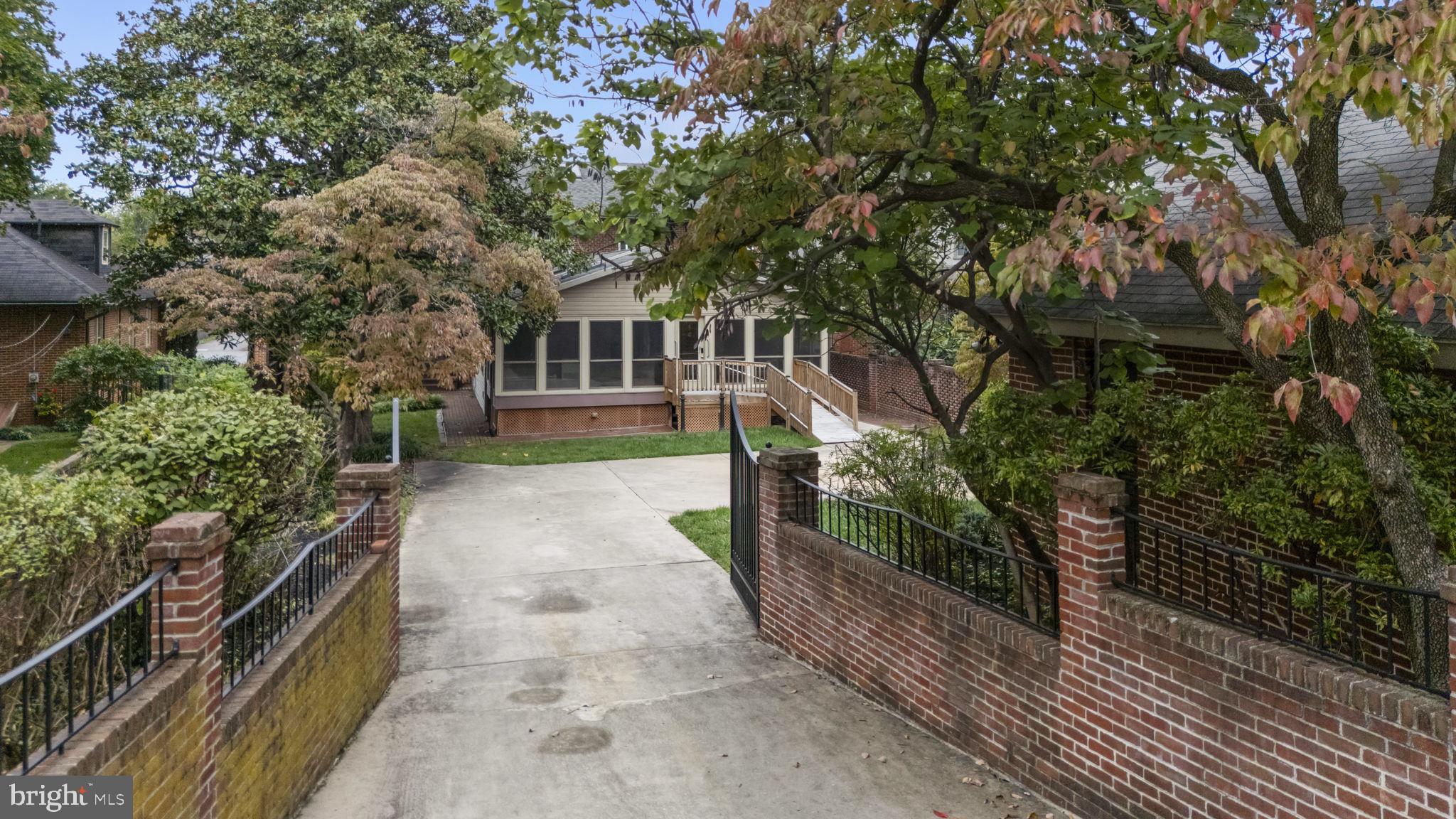 BAKER PARK - Residential