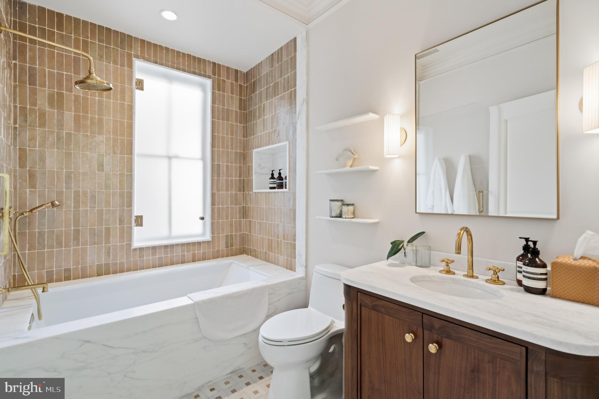 GEORGETOWN - Residential