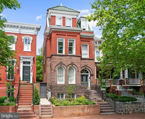 MLS: DCDC2262578