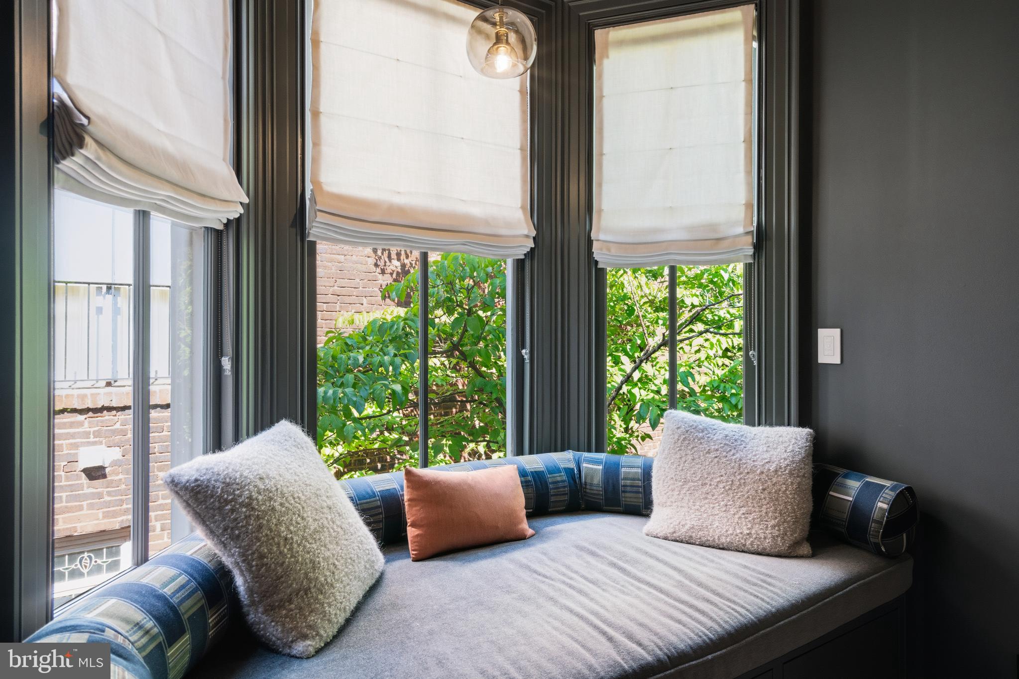GEORGETOWN - Residential