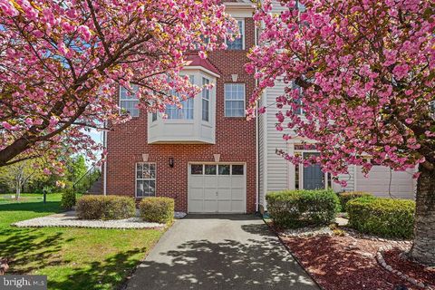 Property photo of 21614 Monmouth Terrace, Ashburn, VA 20147